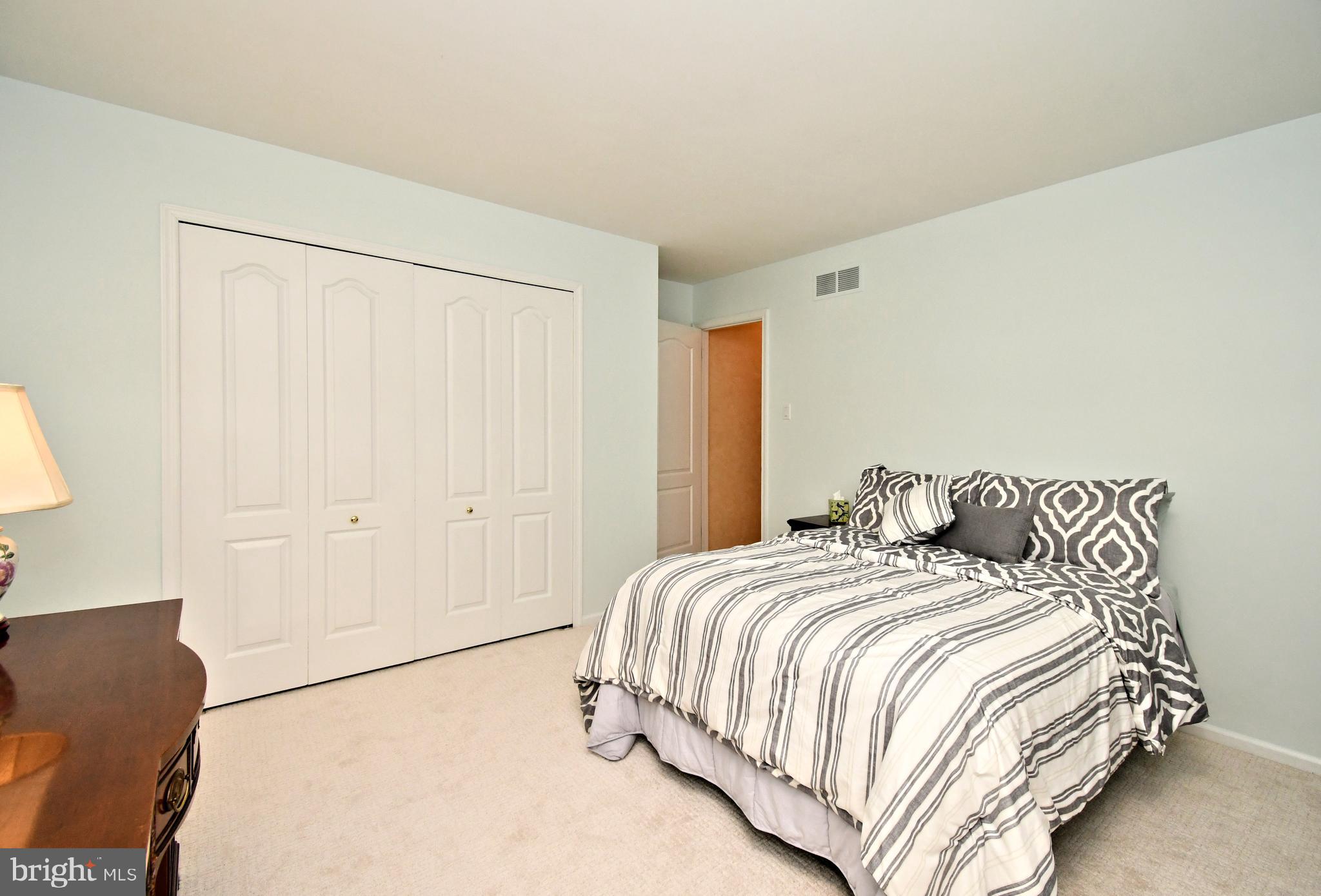 HIDDEN CREEK - Residential