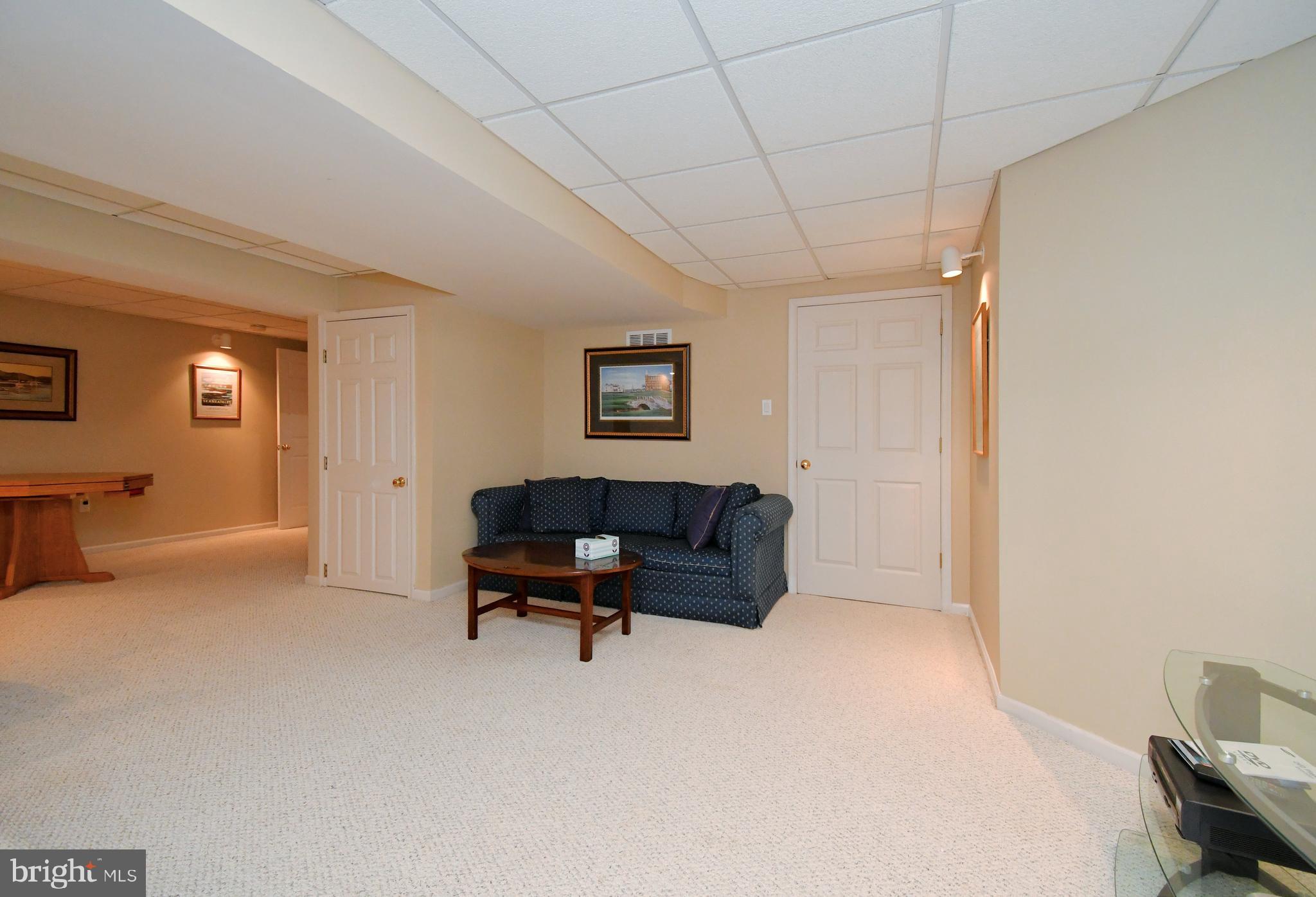 HIDDEN CREEK - Residential