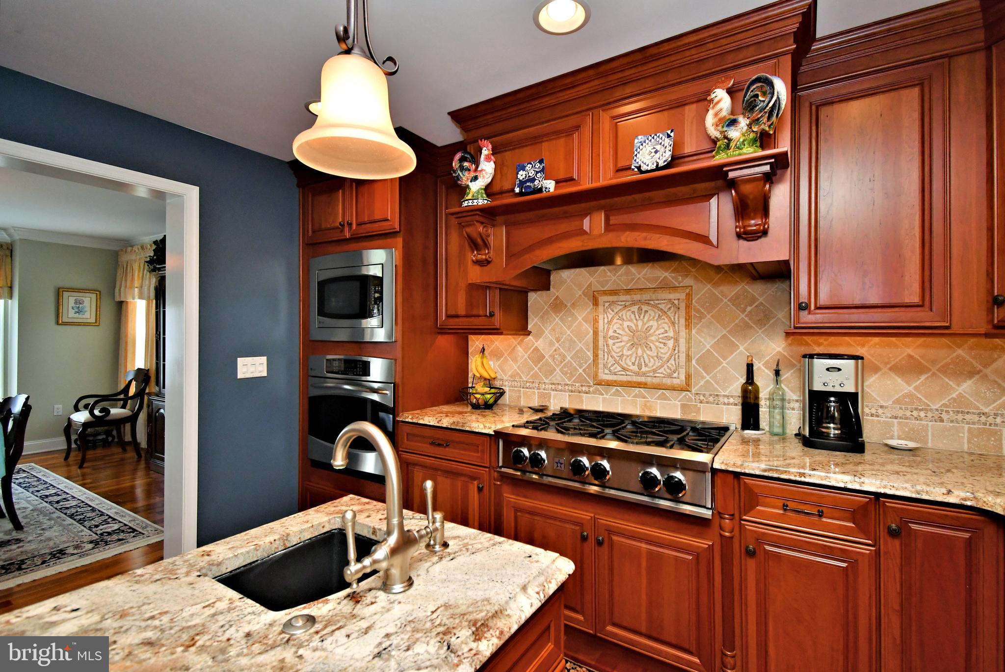 HIDDEN CREEK - Residential