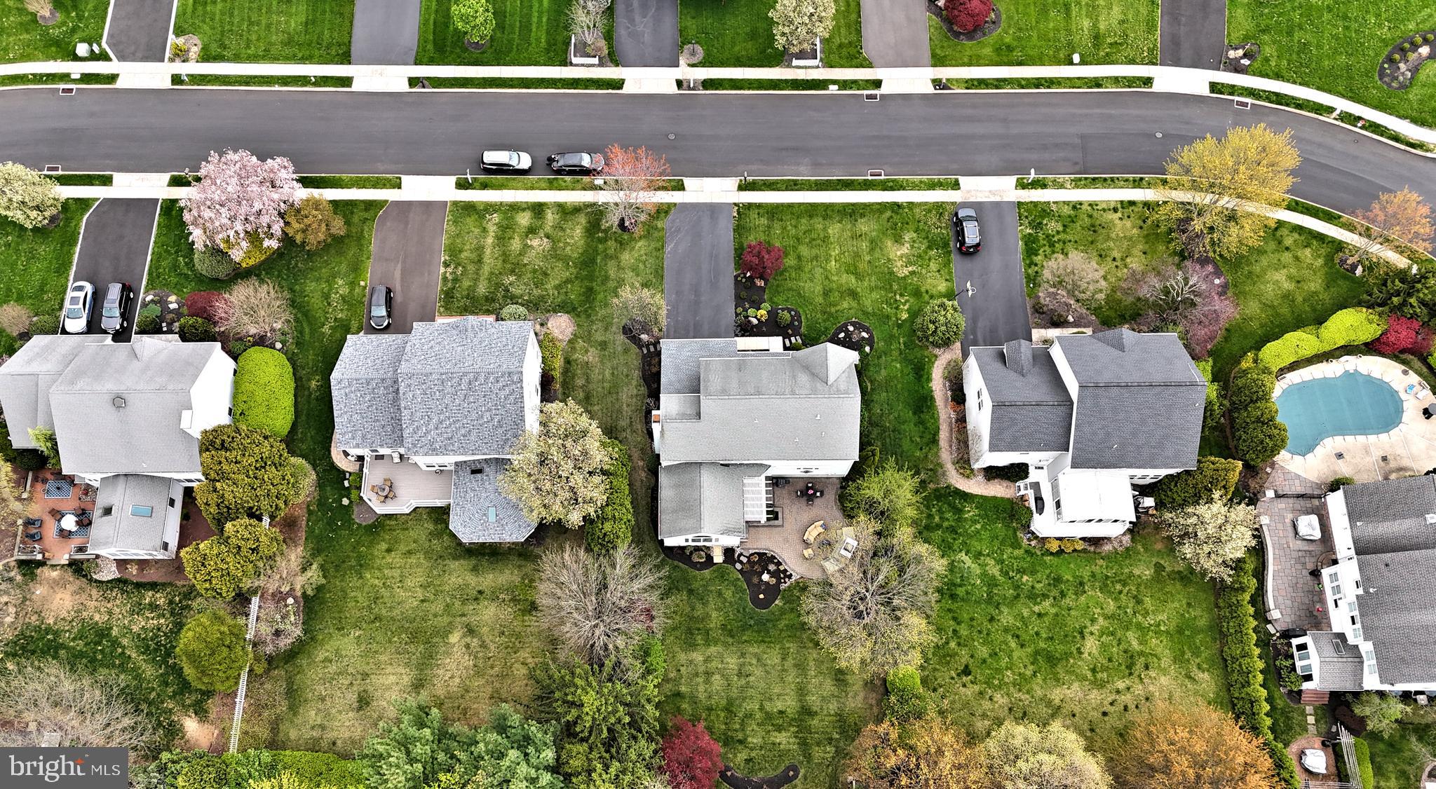 HIDDEN CREEK - Residential