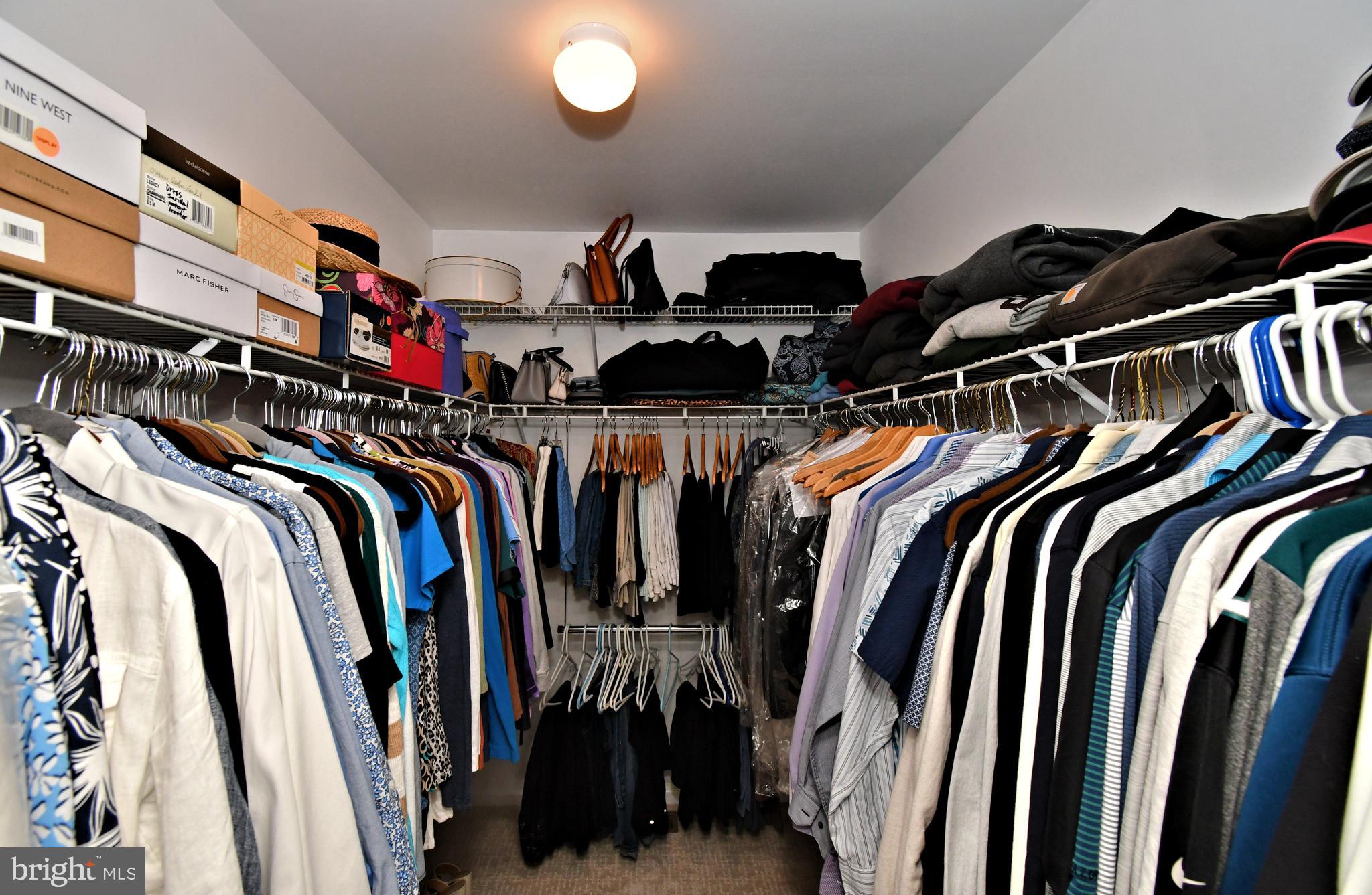 HIDDEN CREEK - Residential