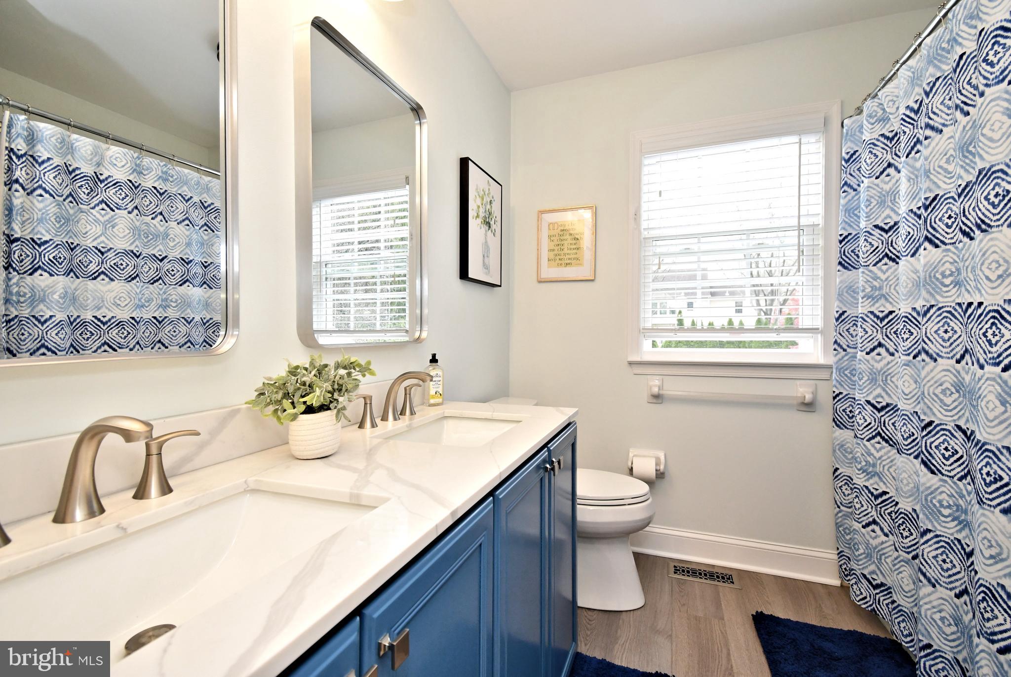 HIDDEN CREEK - Residential