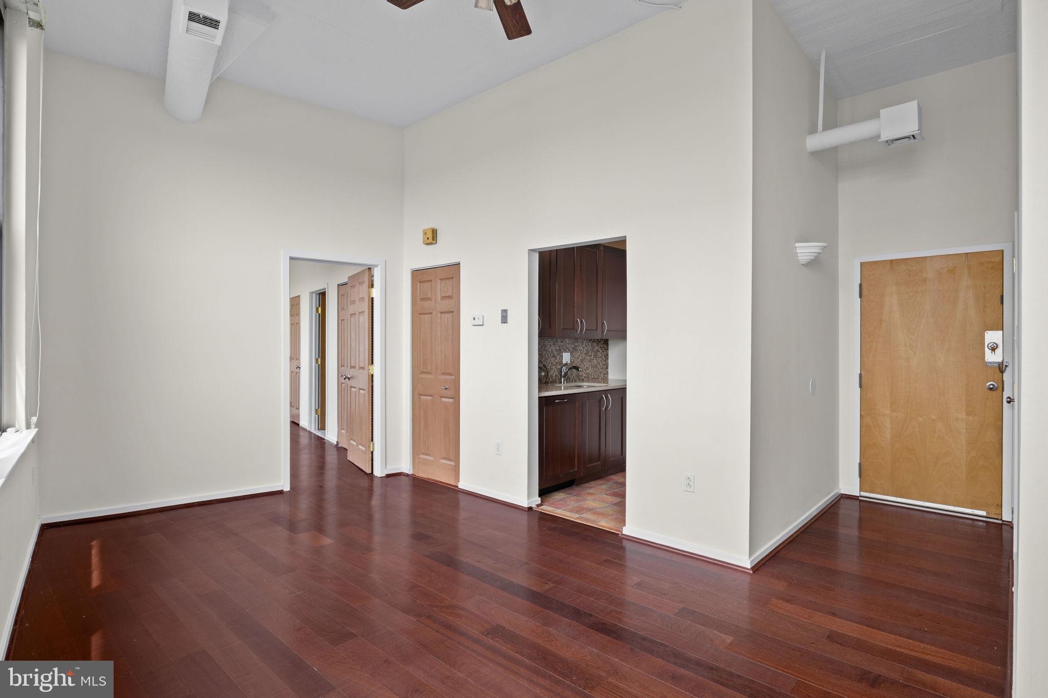 1100 S BROAD STREET 706B