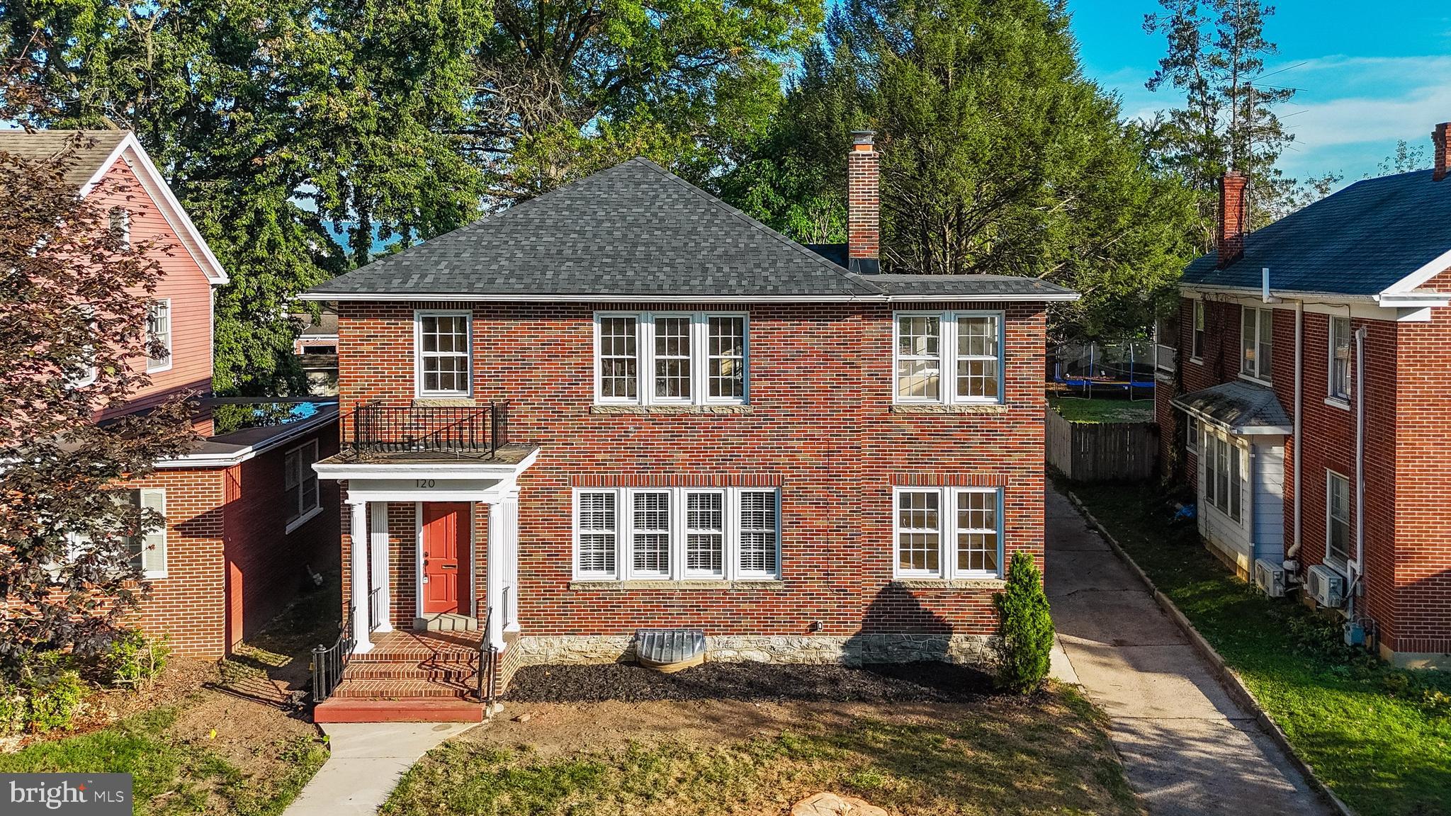 NORTH END - Residential