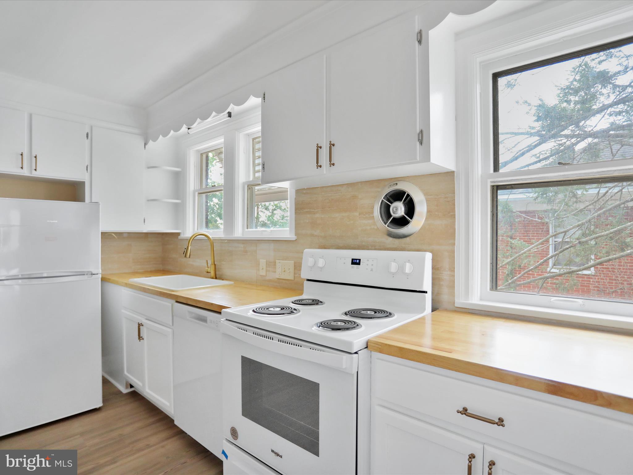 NORTH END - Residential