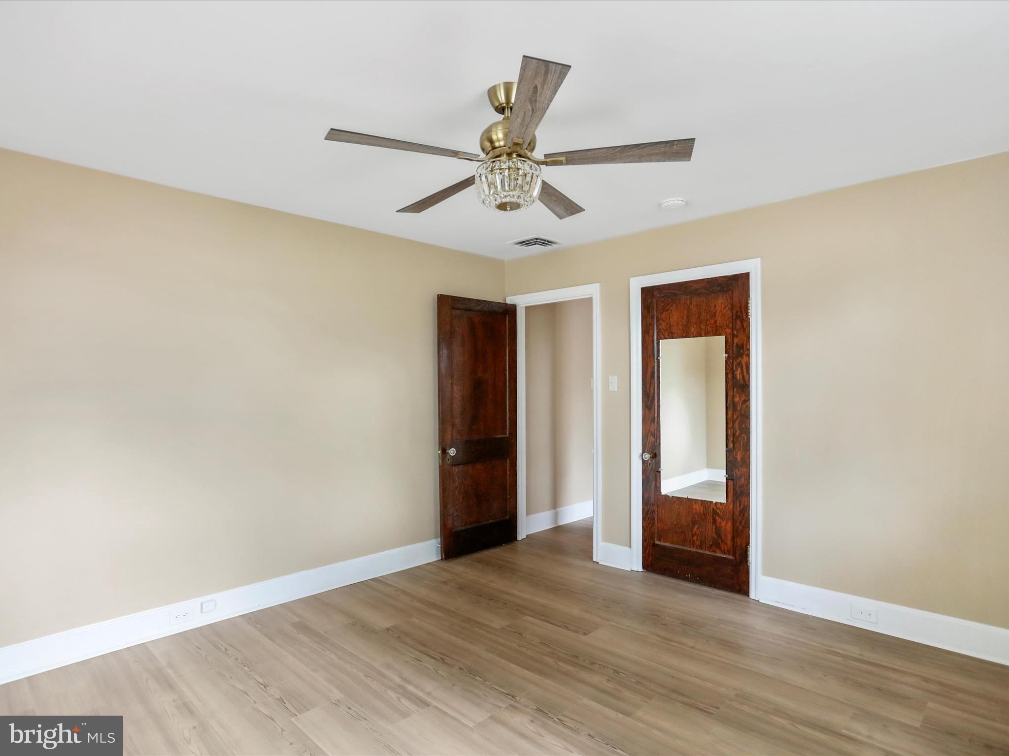 NORTH END - Residential