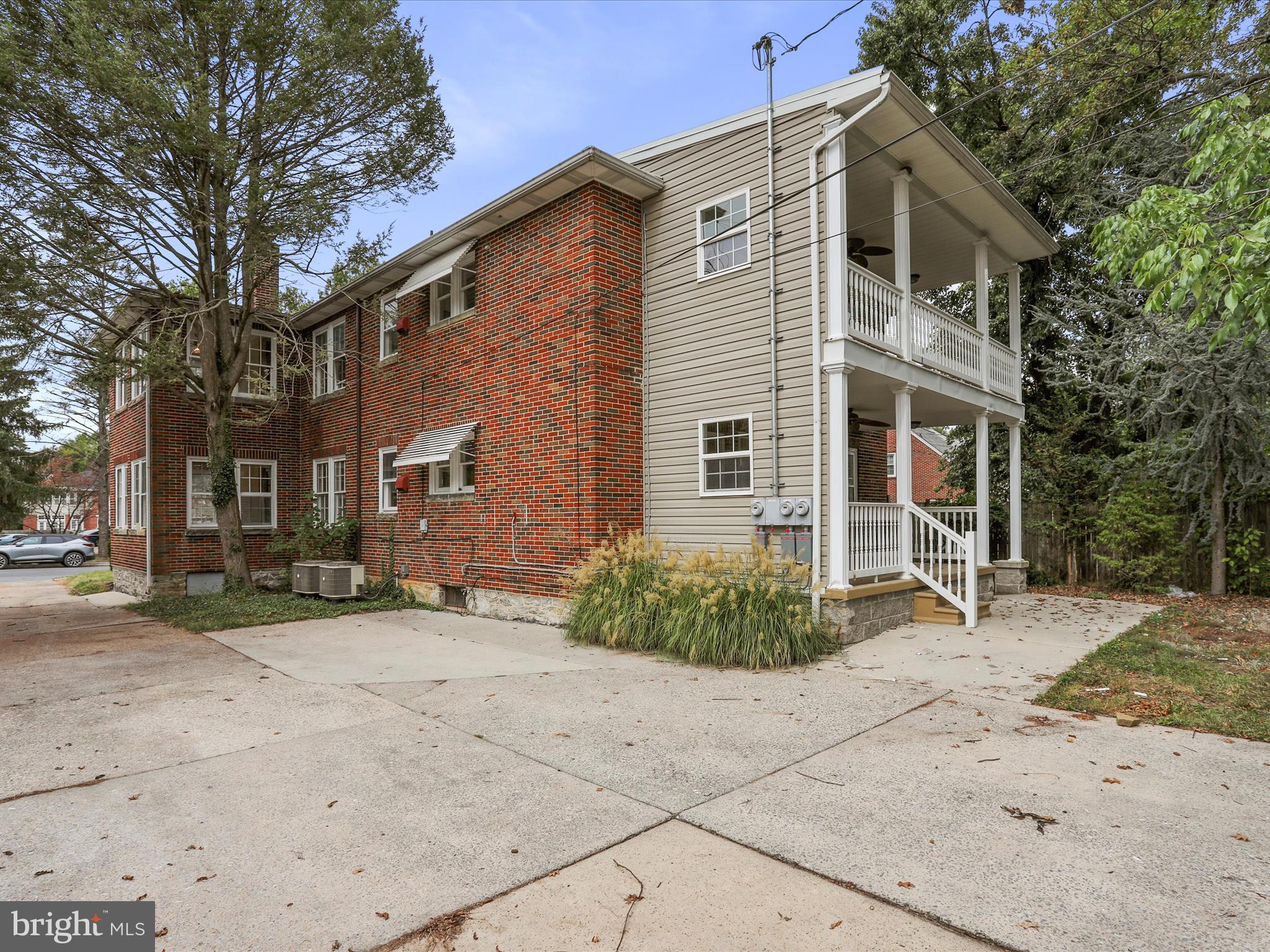 NORTH END - Residential