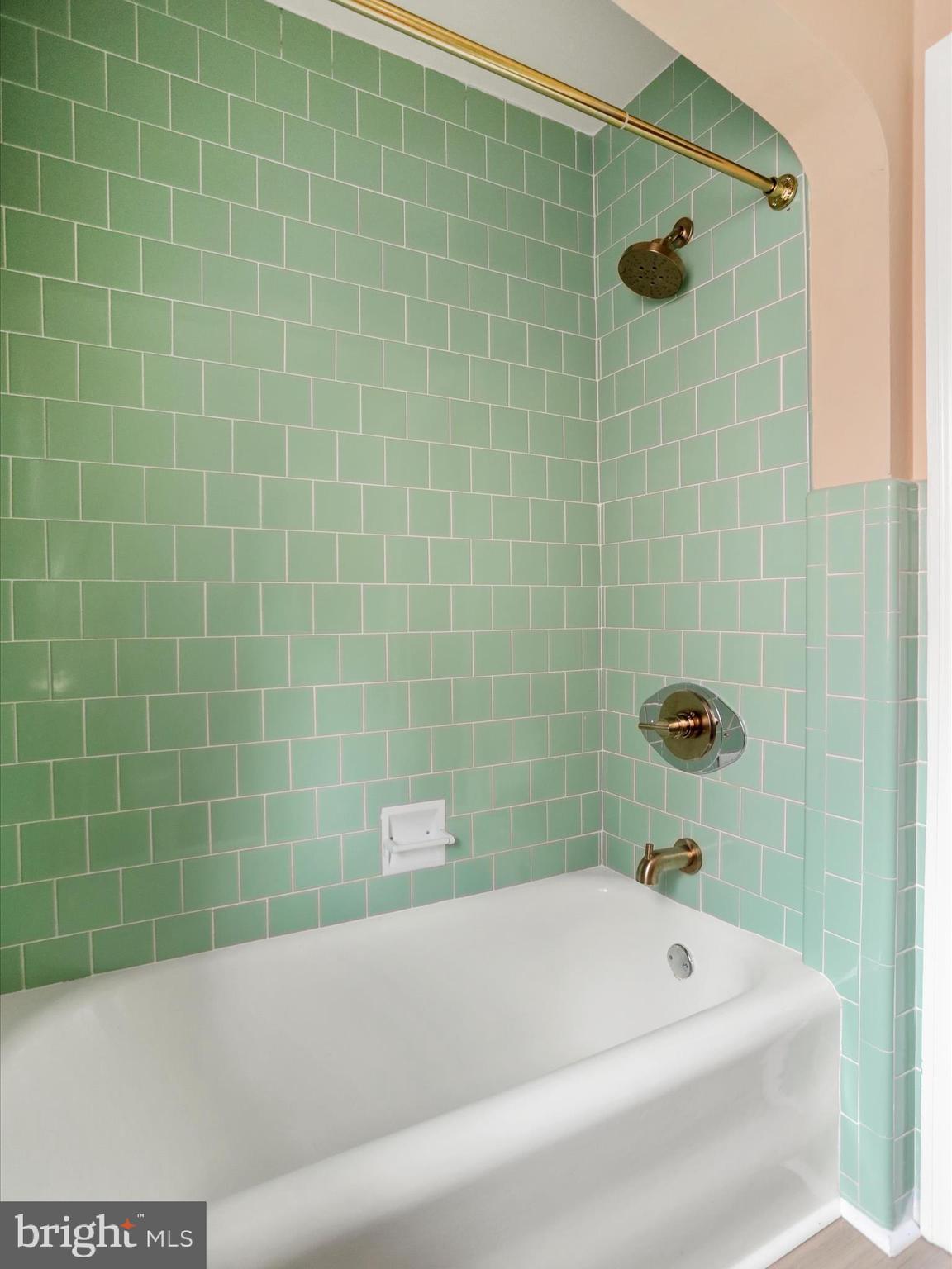 NORTH END - Residential