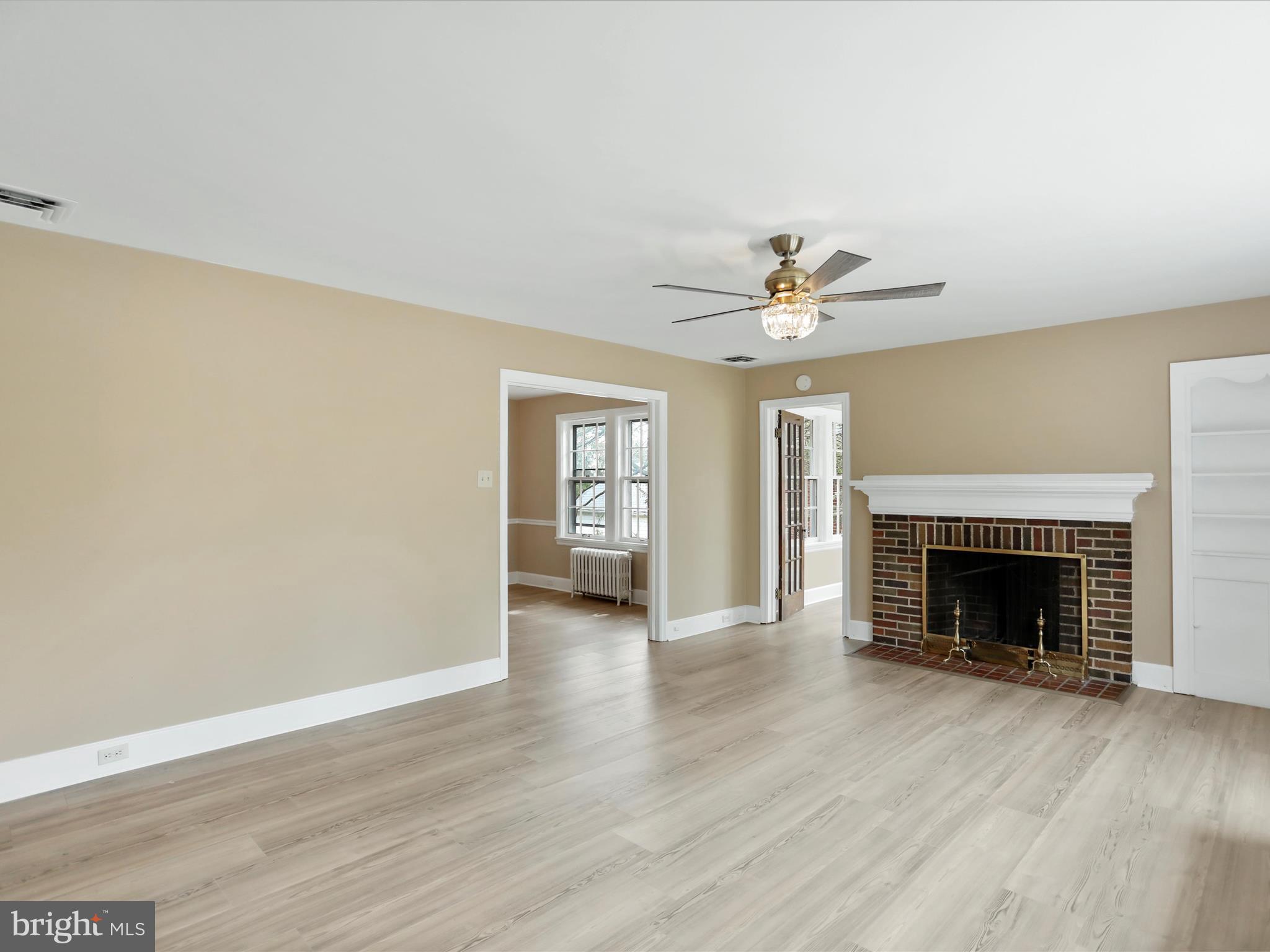 NORTH END - Residential