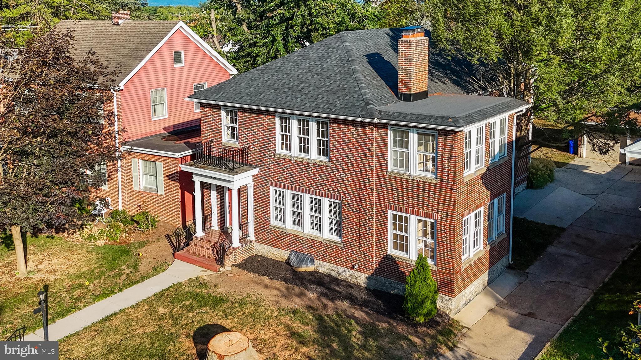 NORTH END - Residential