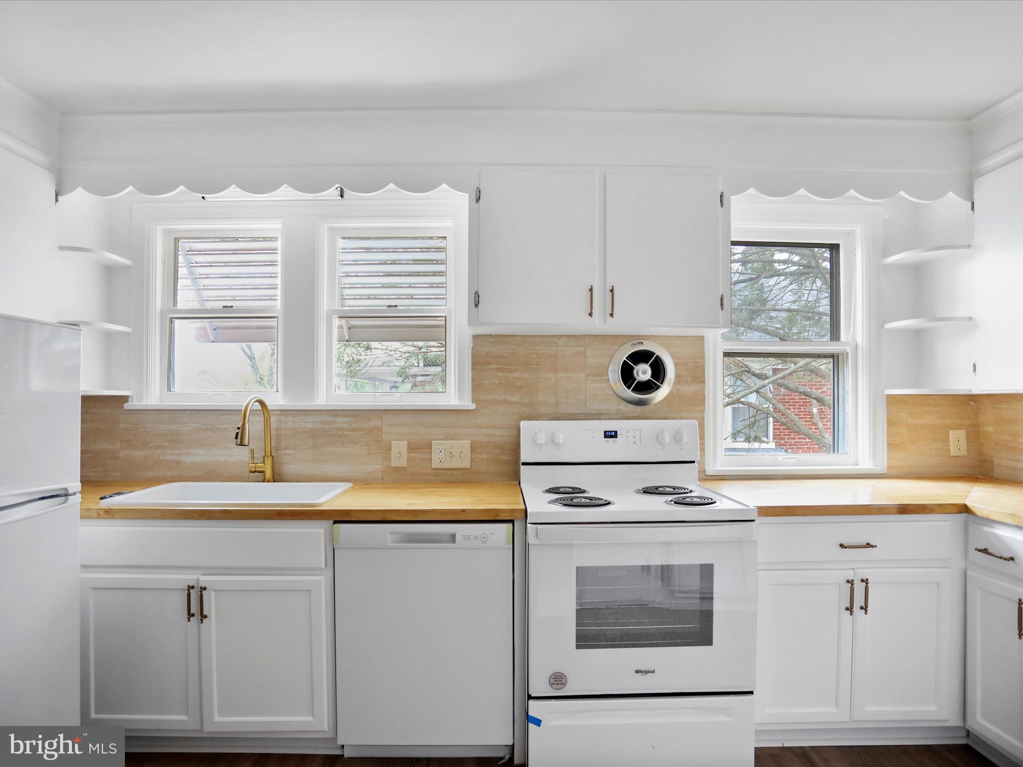 NORTH END - Residential