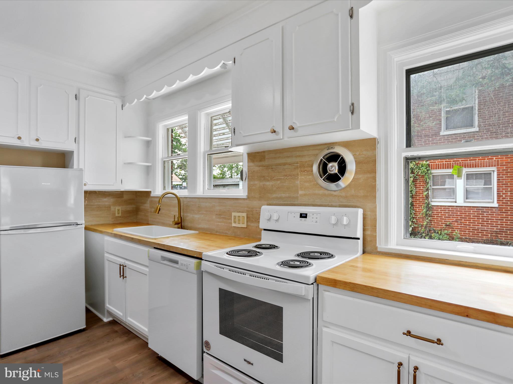 NORTH END - Residential