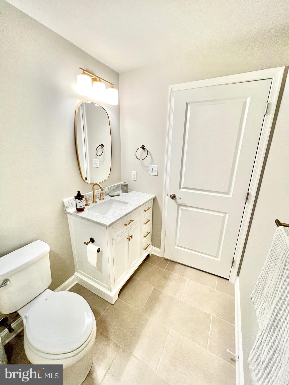 HIGHPOINTE AT SALFORD - Residential