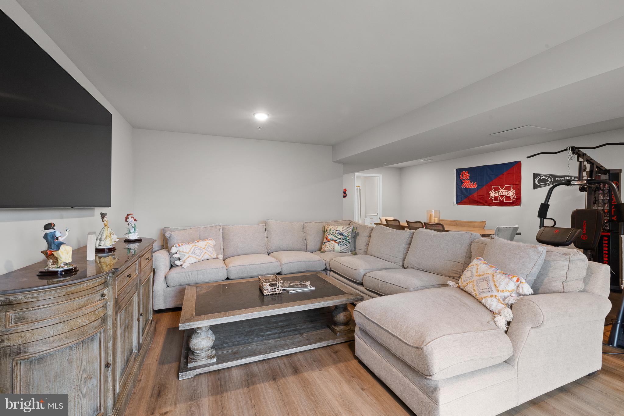 HIGHPOINTE AT SALFORD - Residential