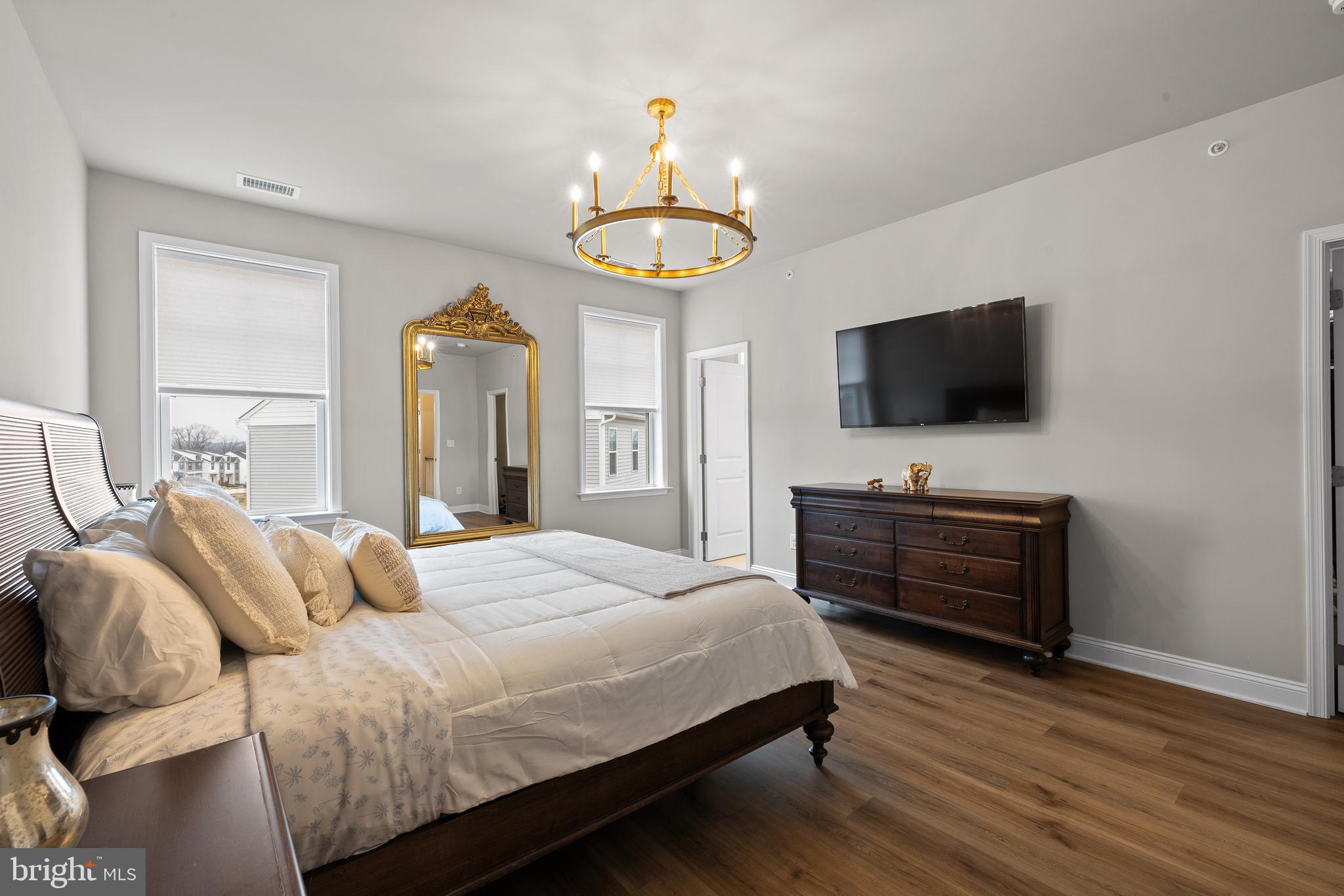 HIGHPOINTE AT SALFORD - Residential