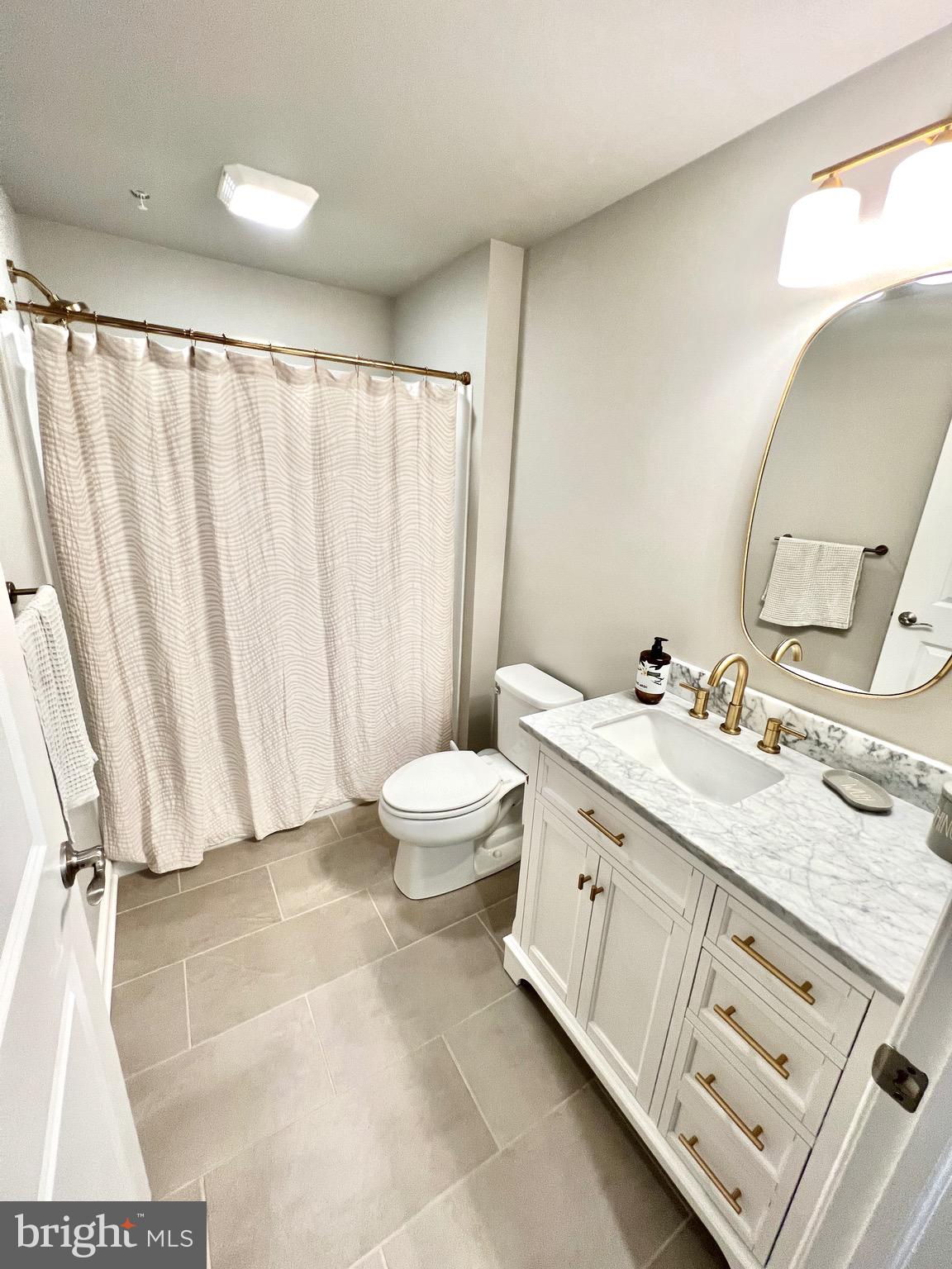 HIGHPOINTE AT SALFORD - Residential