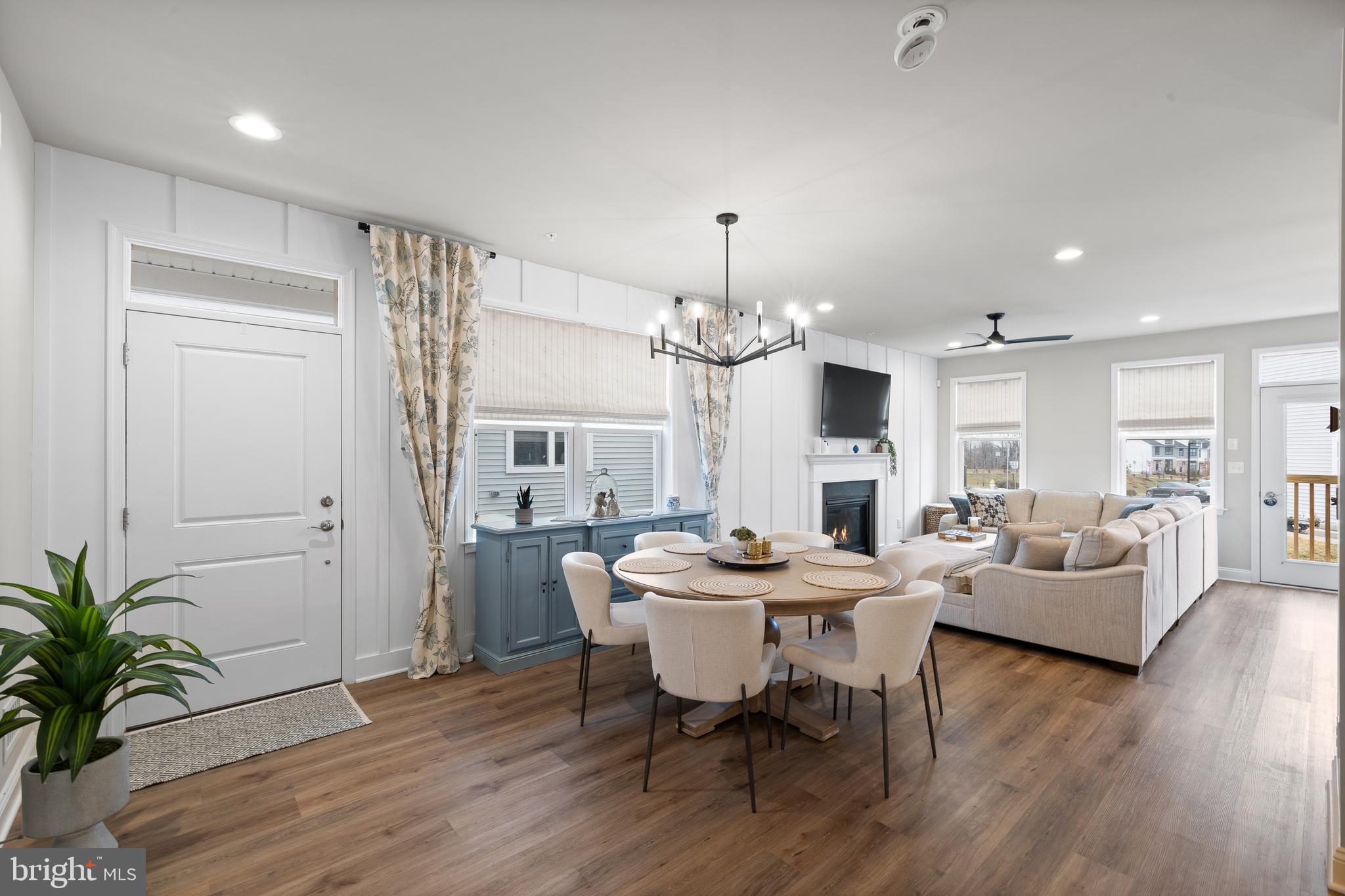 HIGHPOINTE AT SALFORD - Residential