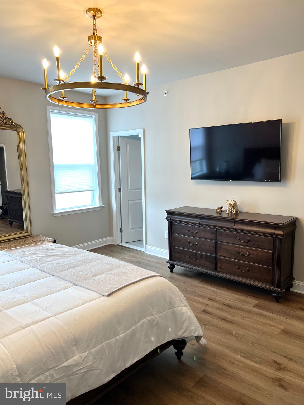 HIGHPOINTE AT SALFORD - Residential