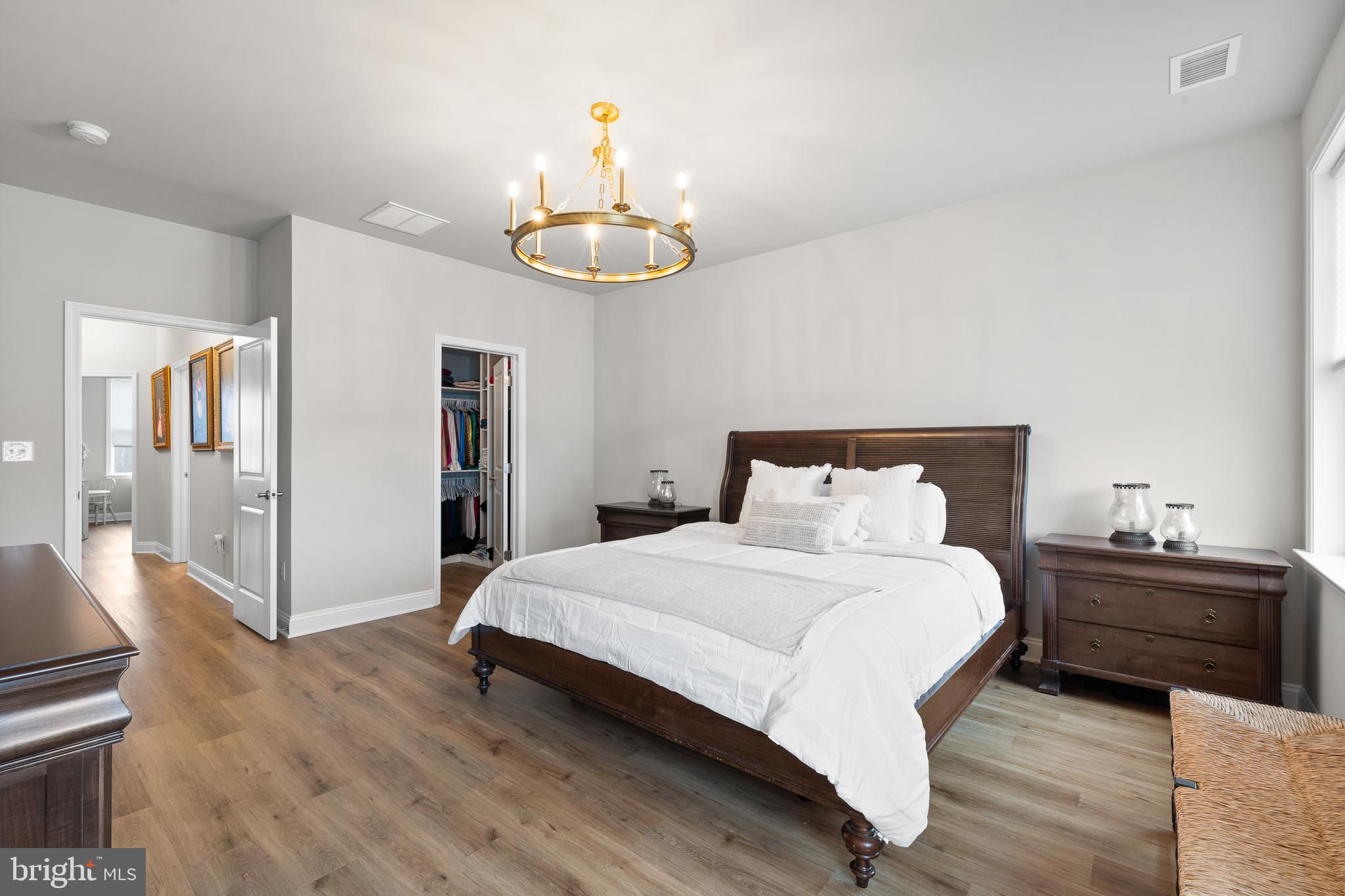 HIGHPOINTE AT SALFORD - Residential