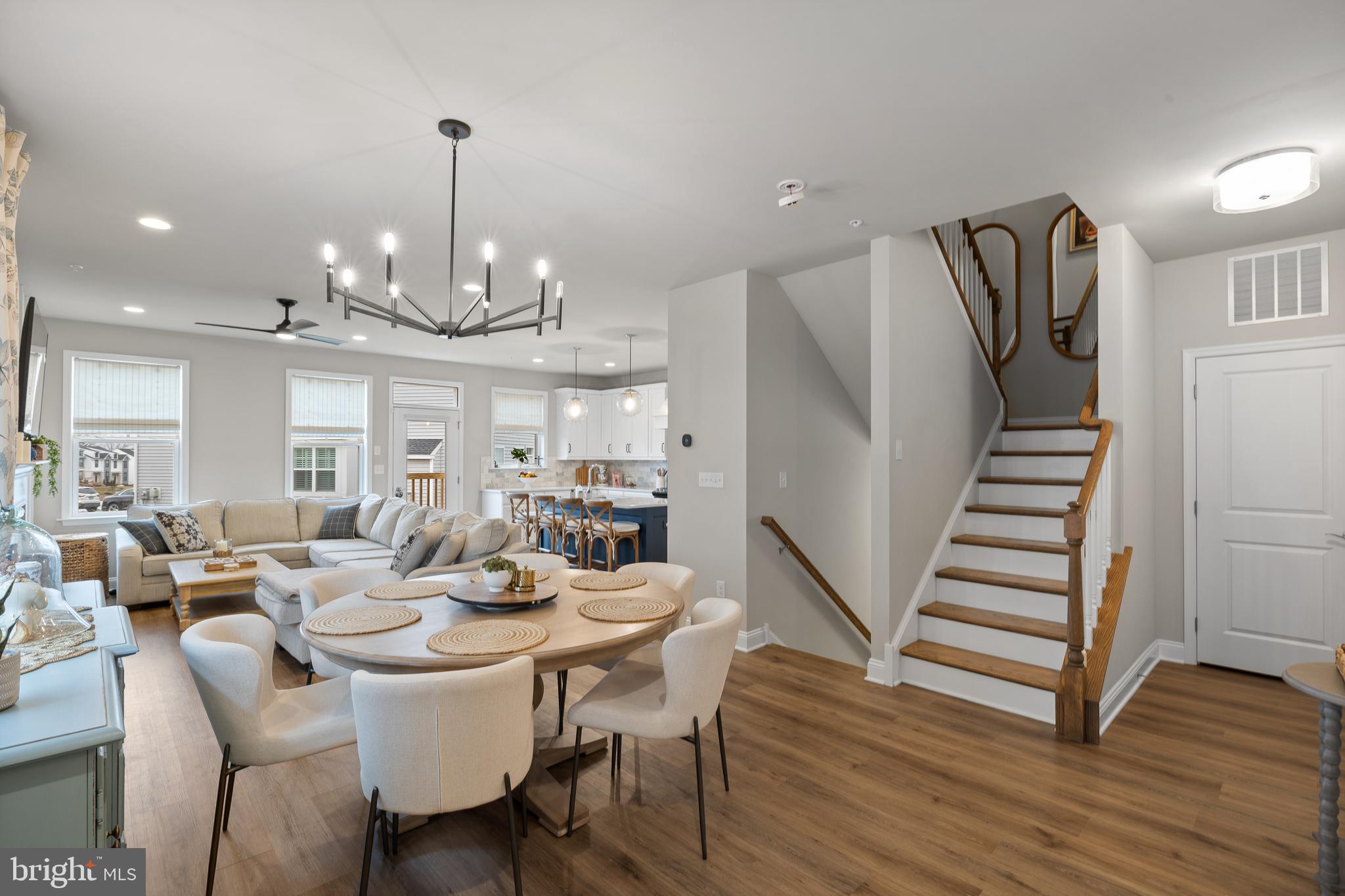 HIGHPOINTE AT SALFORD - Residential