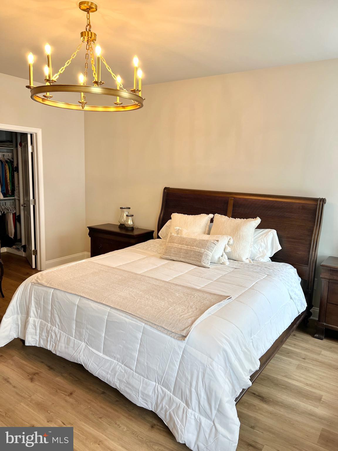 HIGHPOINTE AT SALFORD - Residential