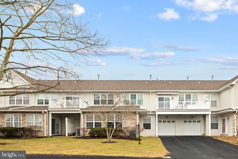 1364 NICKLAUS DRIVE SPRINGFIELD PA 19064