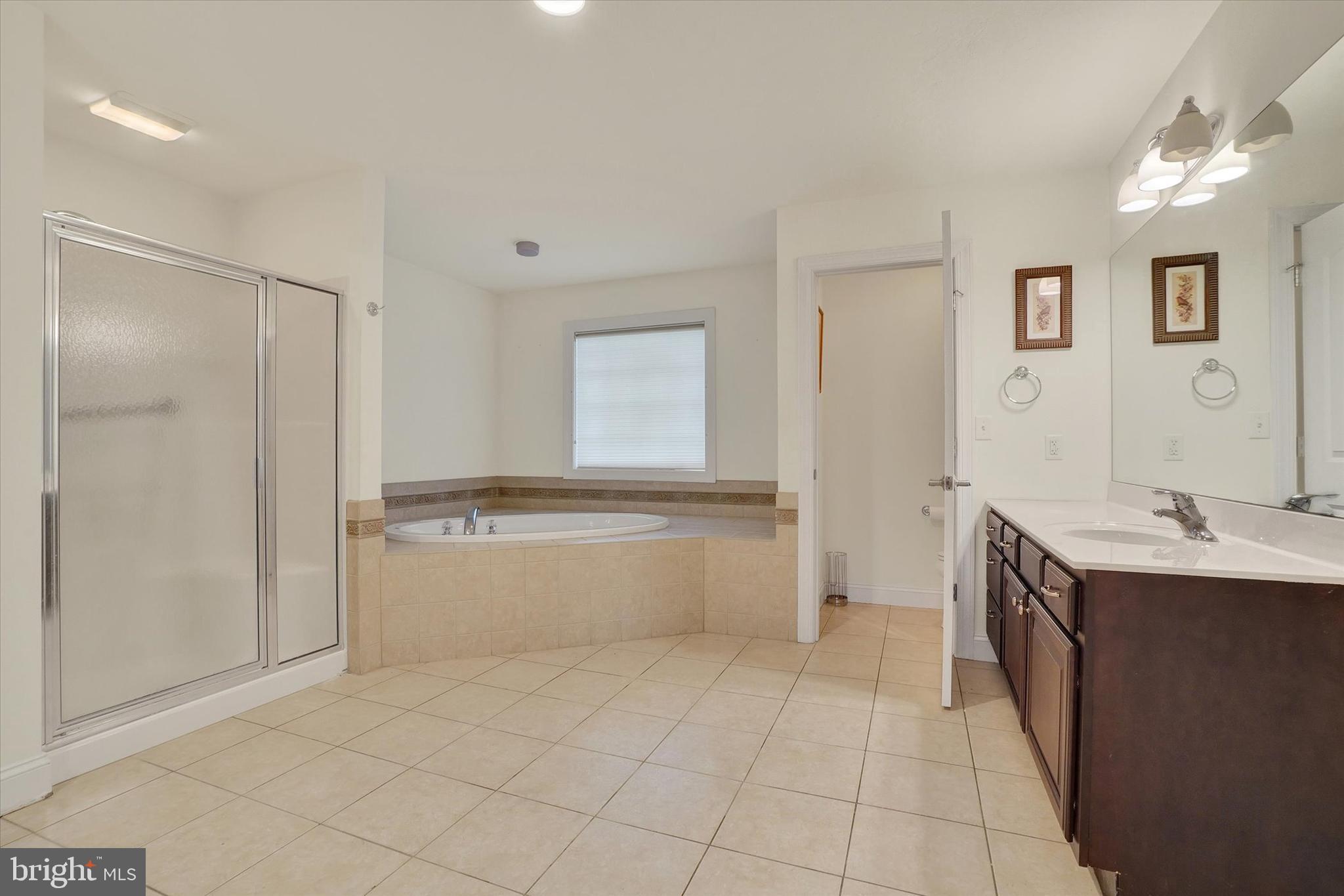 PLEASANTREES - Residential