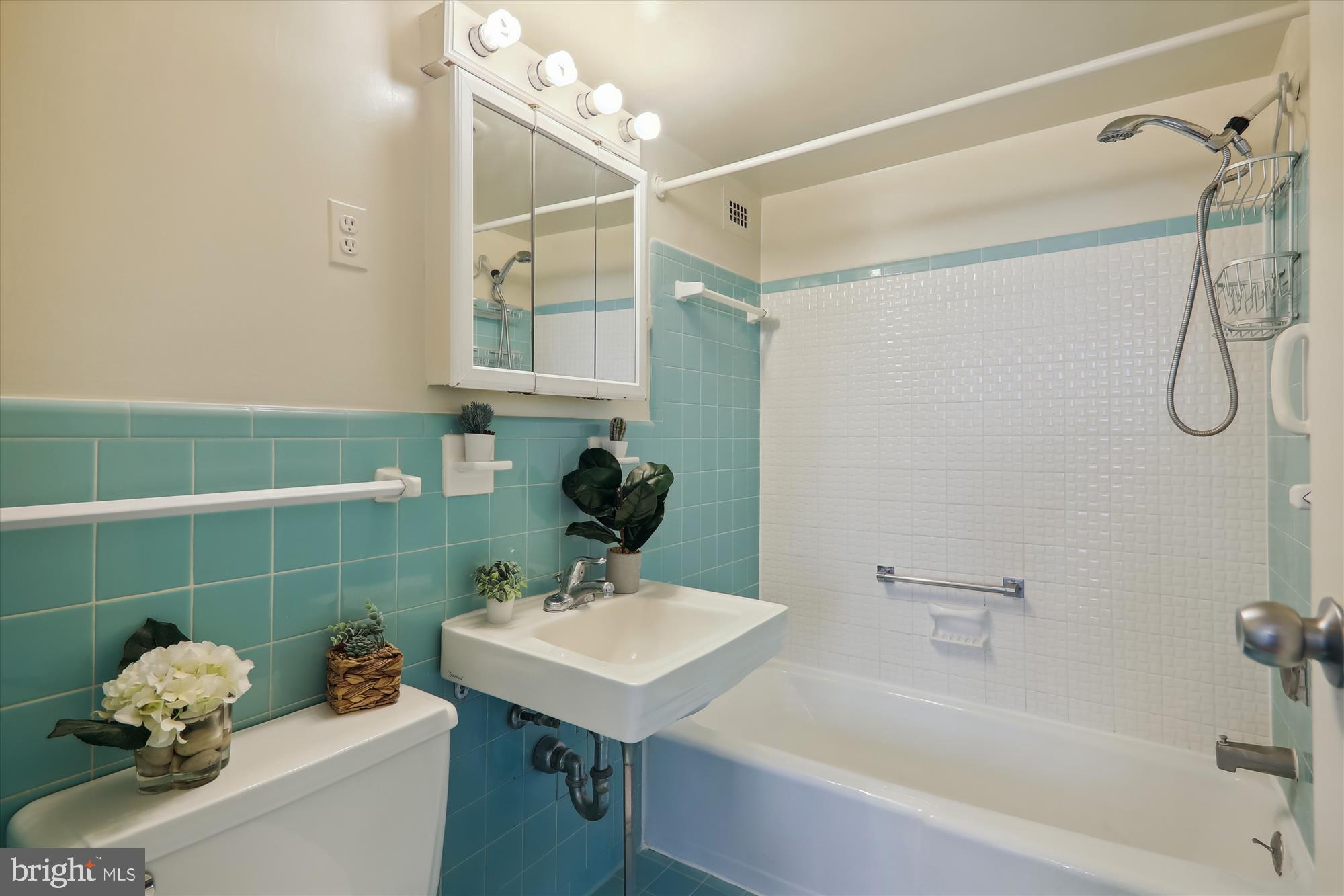 GROSVENOR PARK - Residential