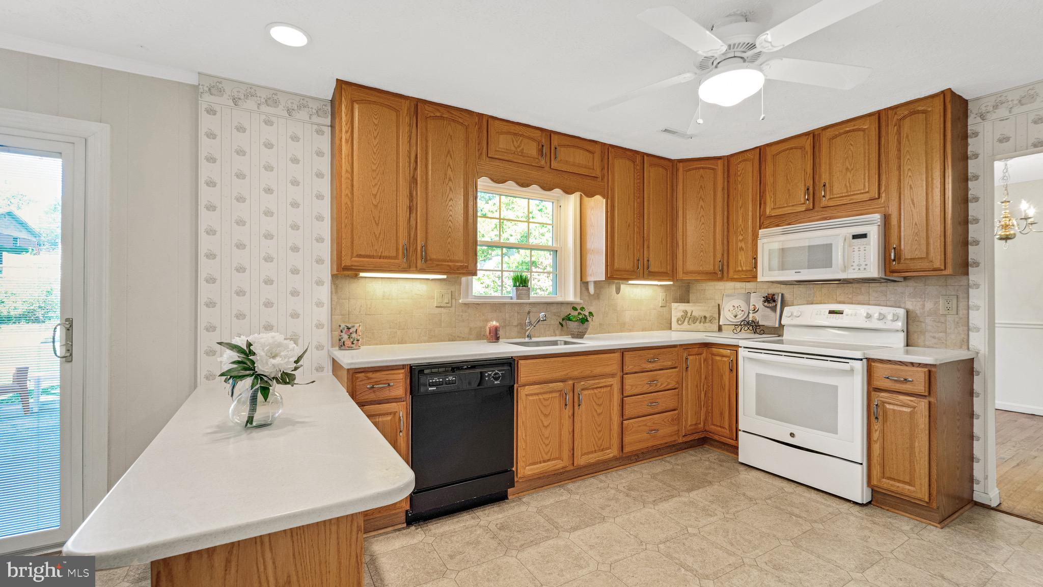 STONEGATE - Residential