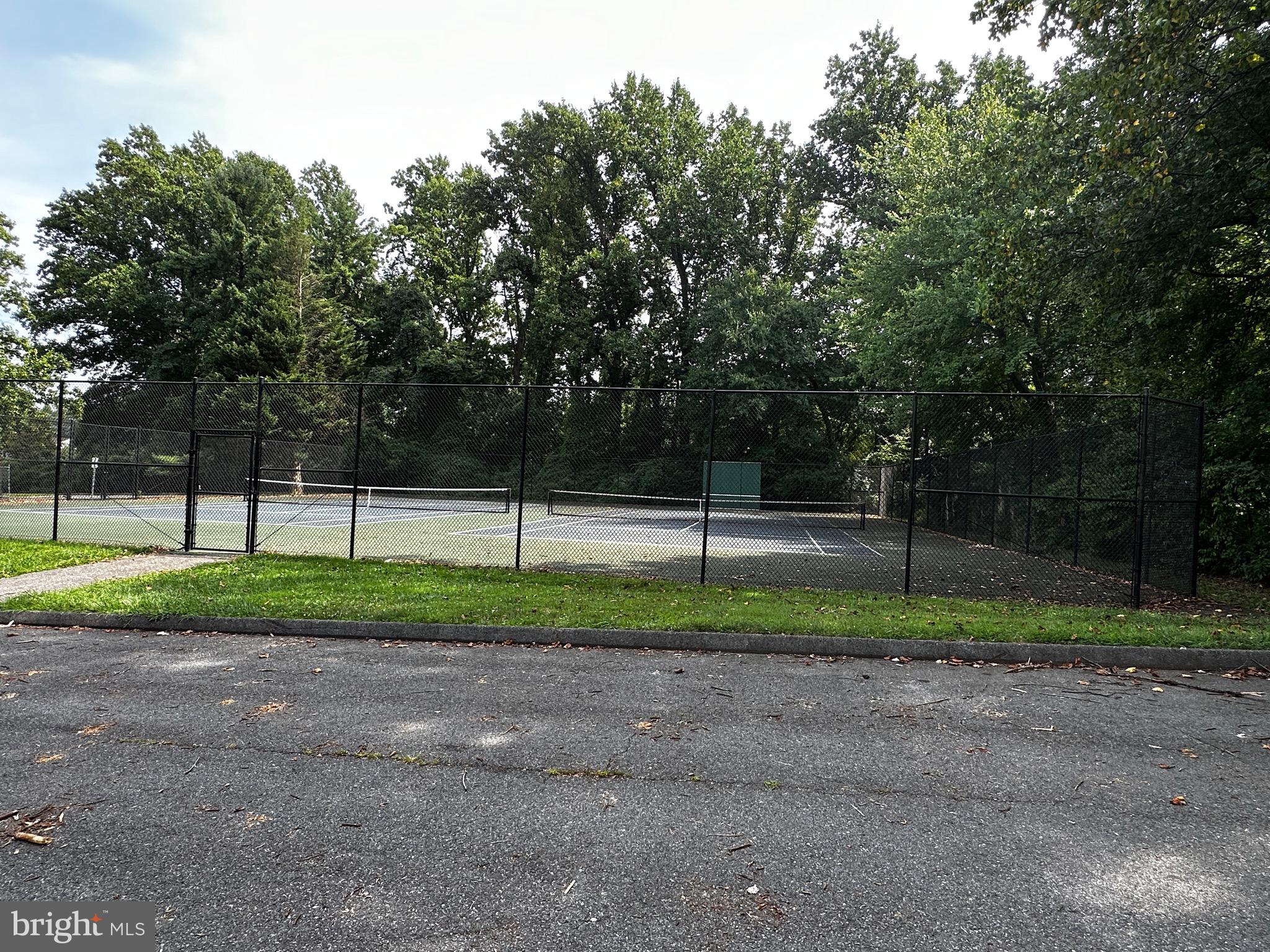 STONEGATE - Residential