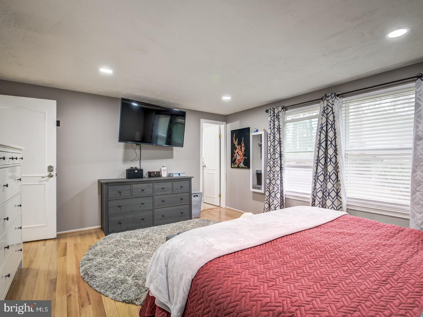 MARIETTA WOODS - Residential