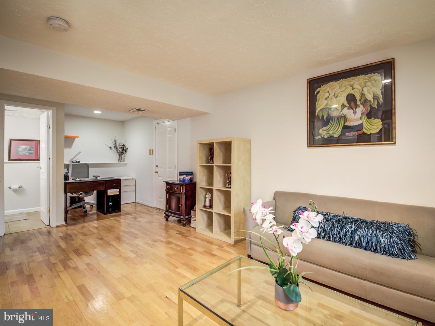 MARIETTA WOODS - Residential