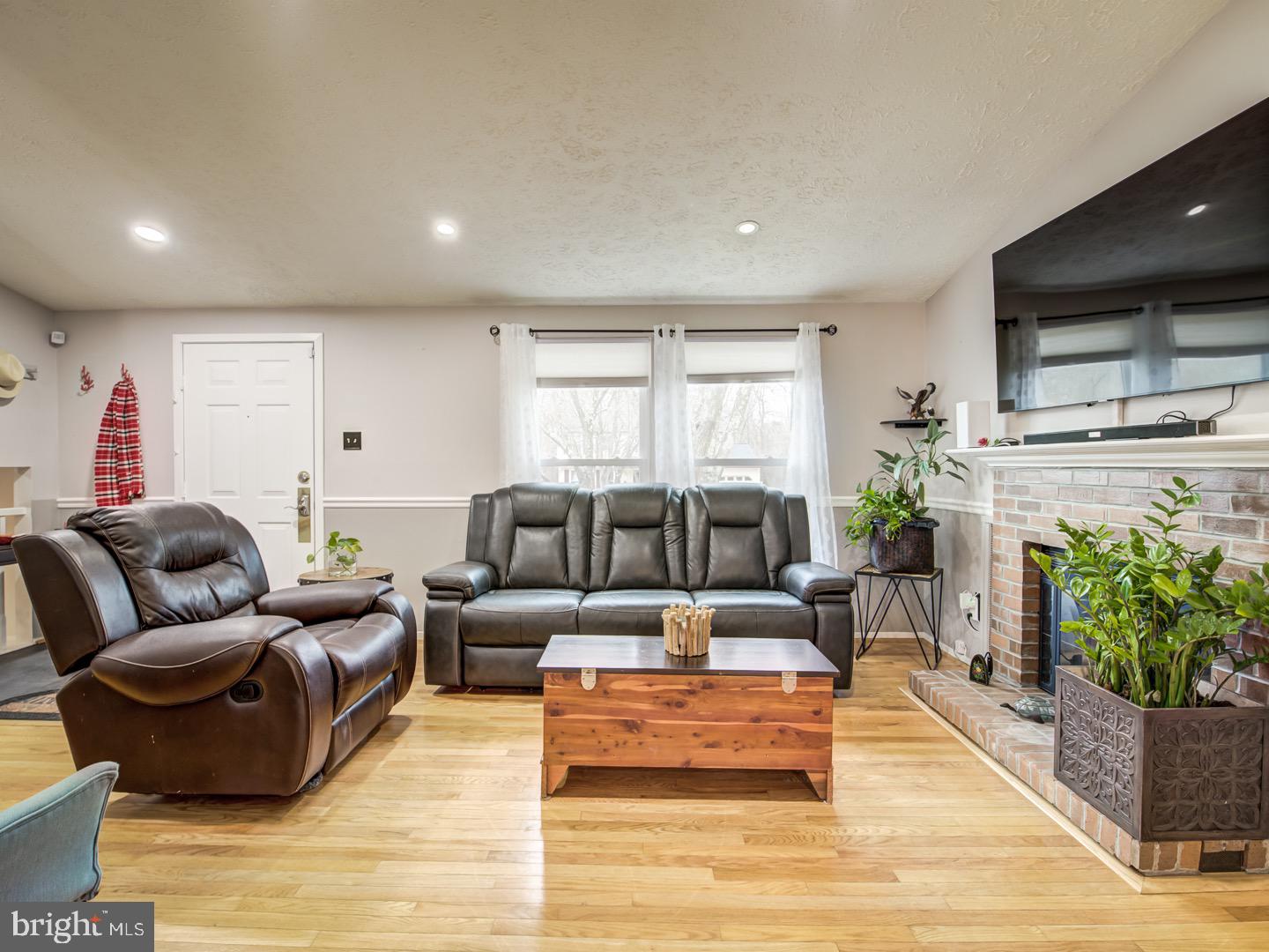 MARIETTA WOODS - Residential