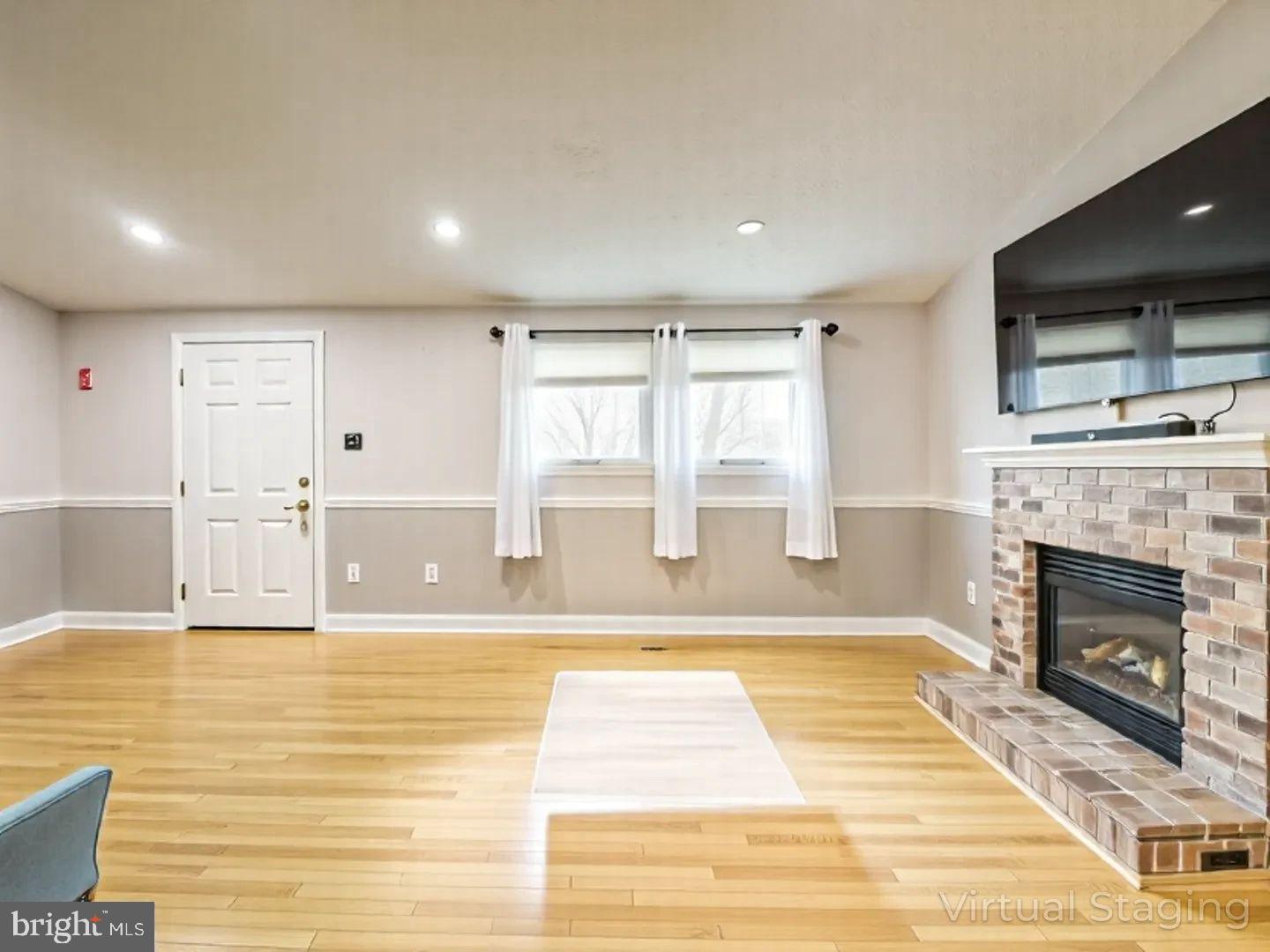 MARIETTA WOODS - Residential