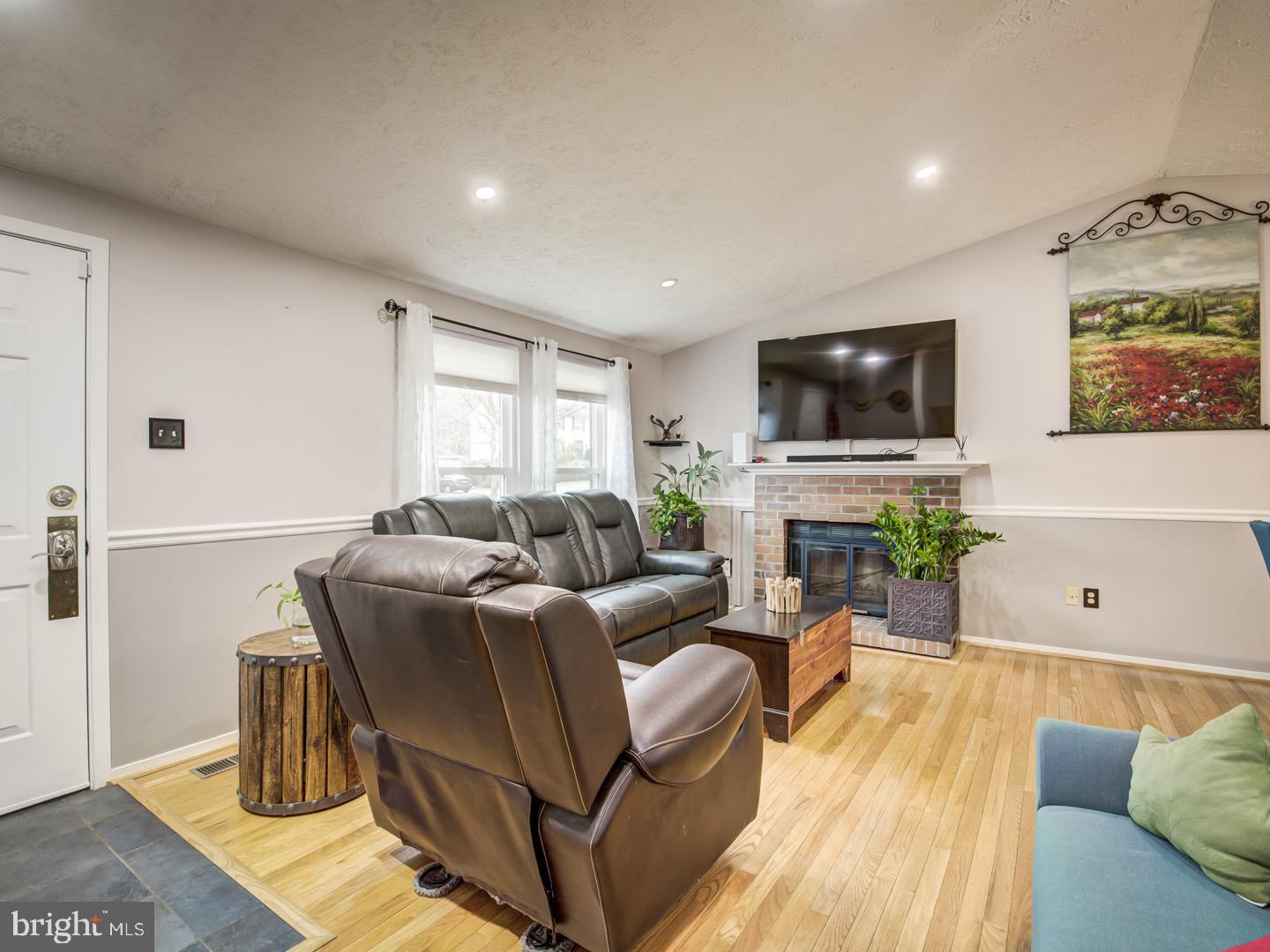 MARIETTA WOODS - Residential