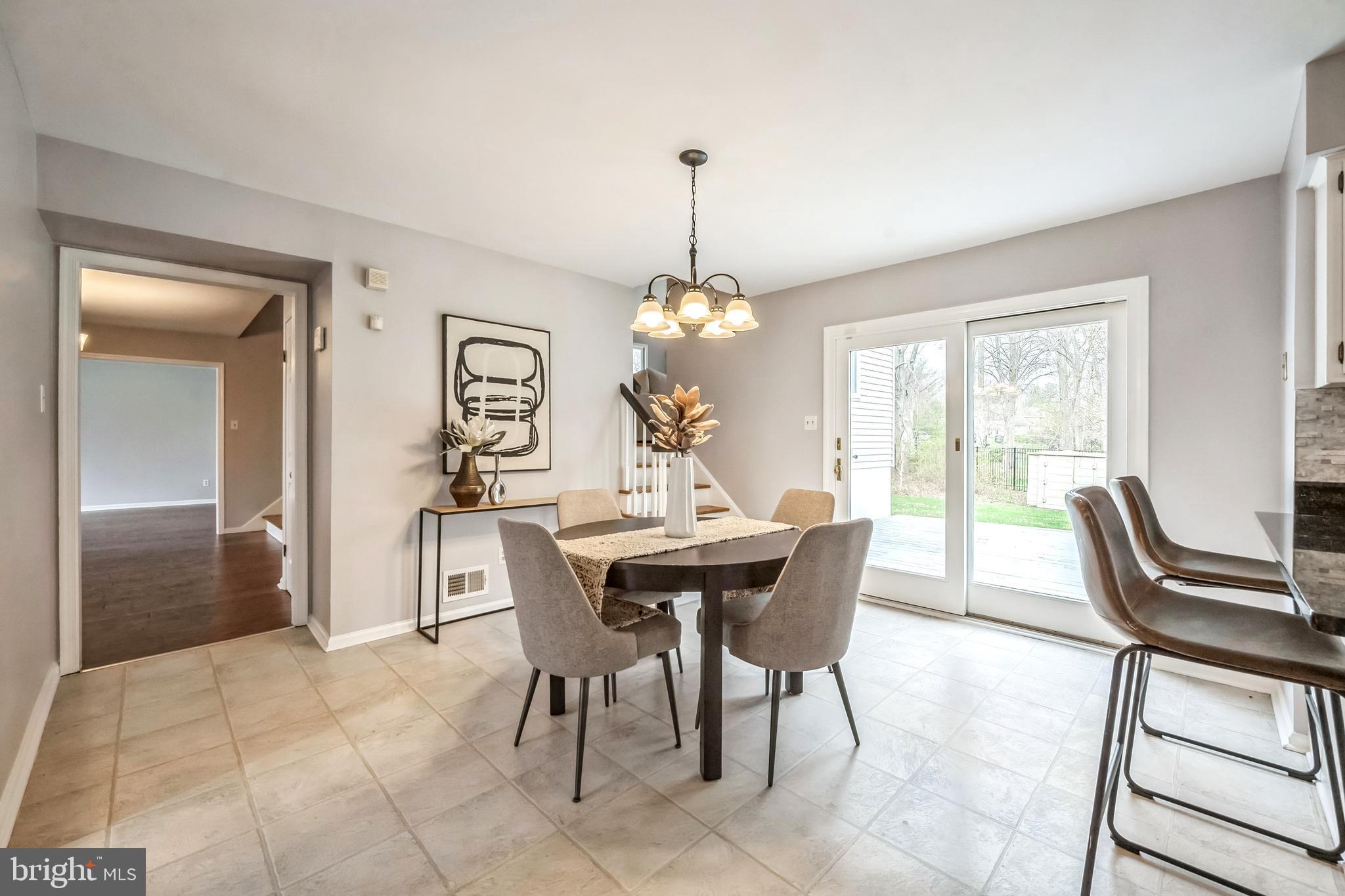 372 SHERWOOD DRIVE