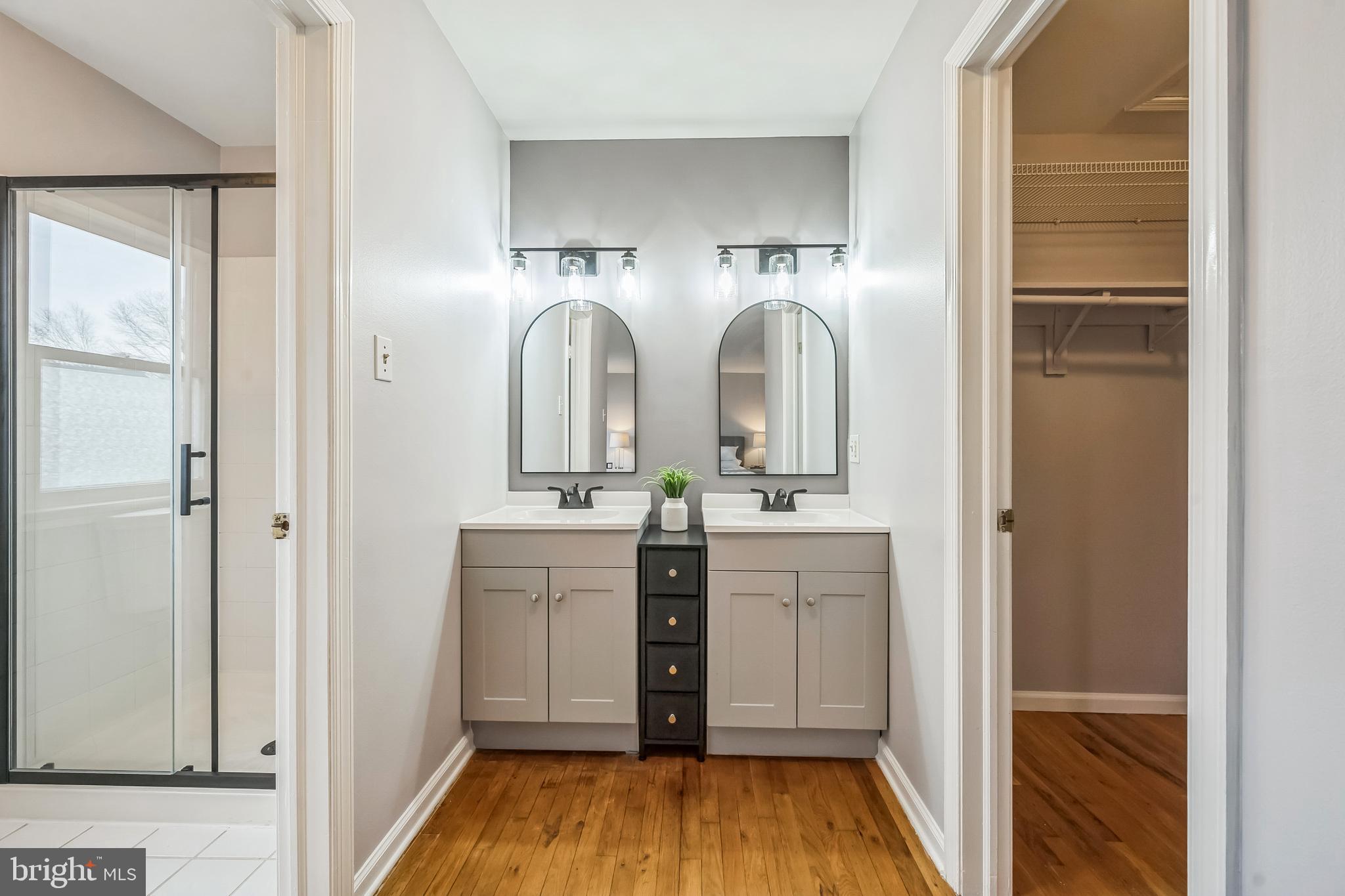 WYNNEWOOD - Residential