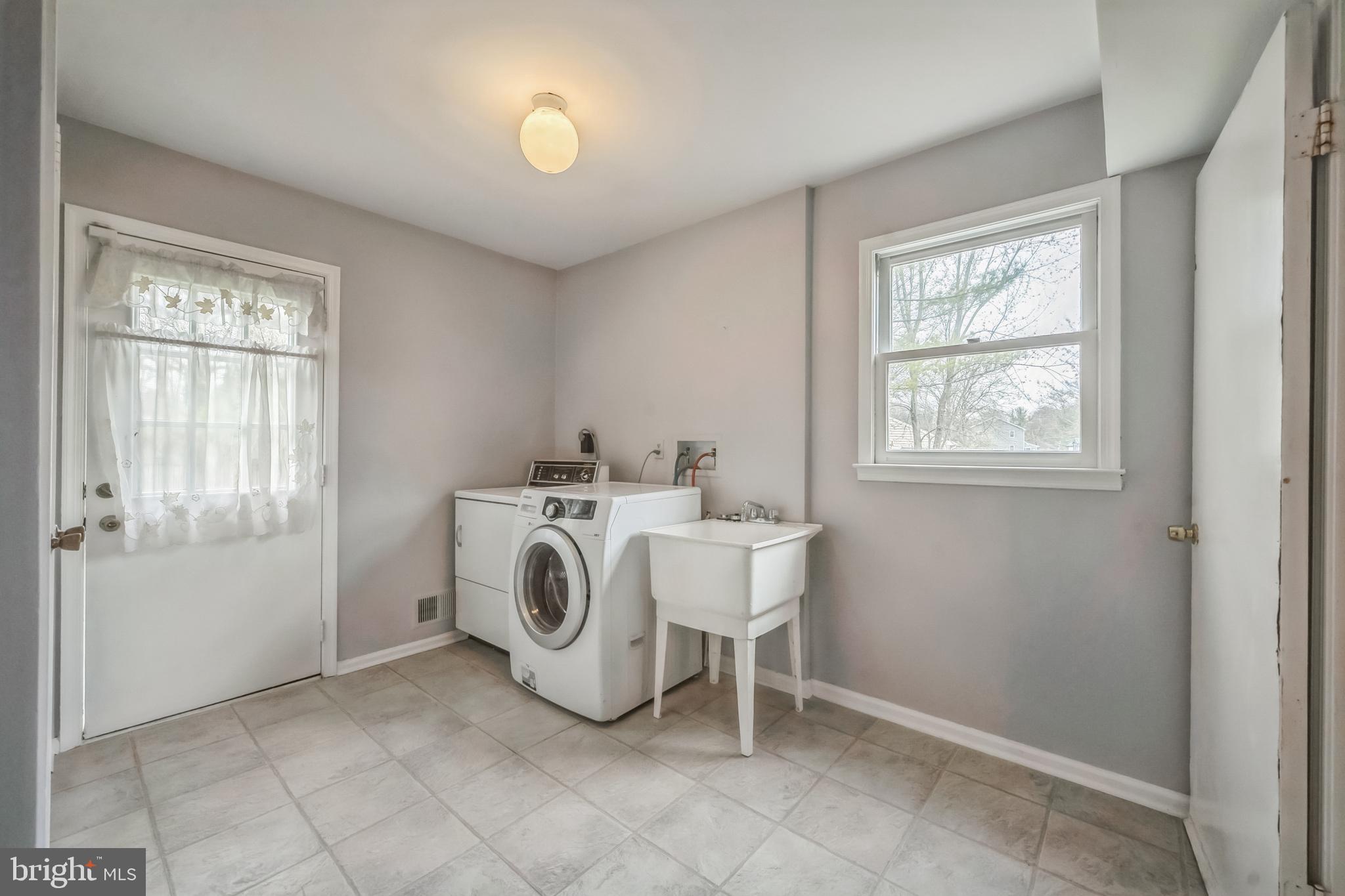 WYNNEWOOD - Residential