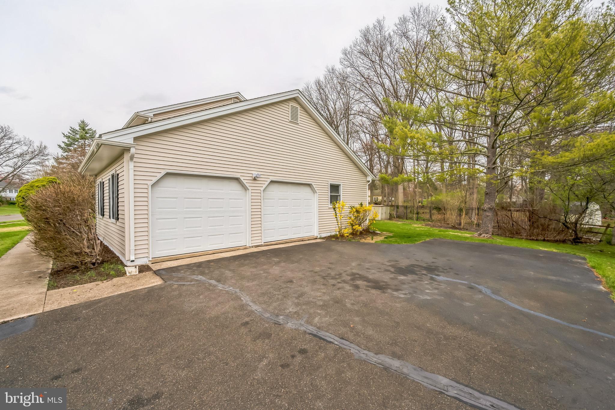 WYNNEWOOD - Residential