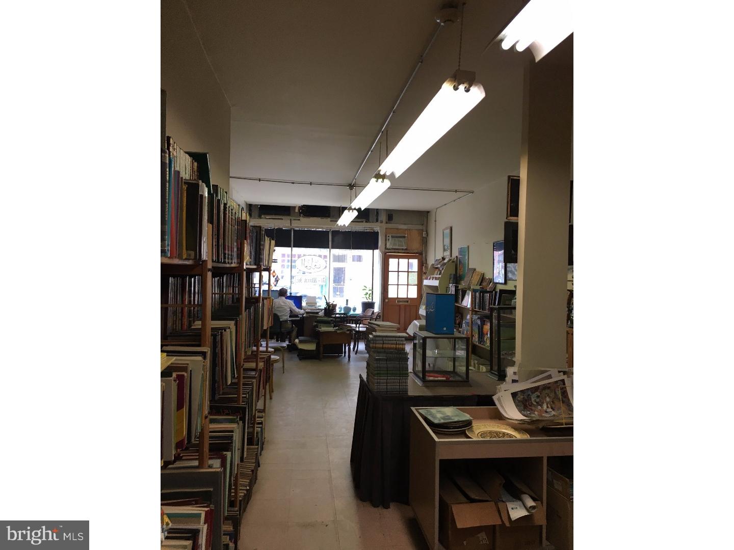 QUEEN VILLAGE - Residential Income