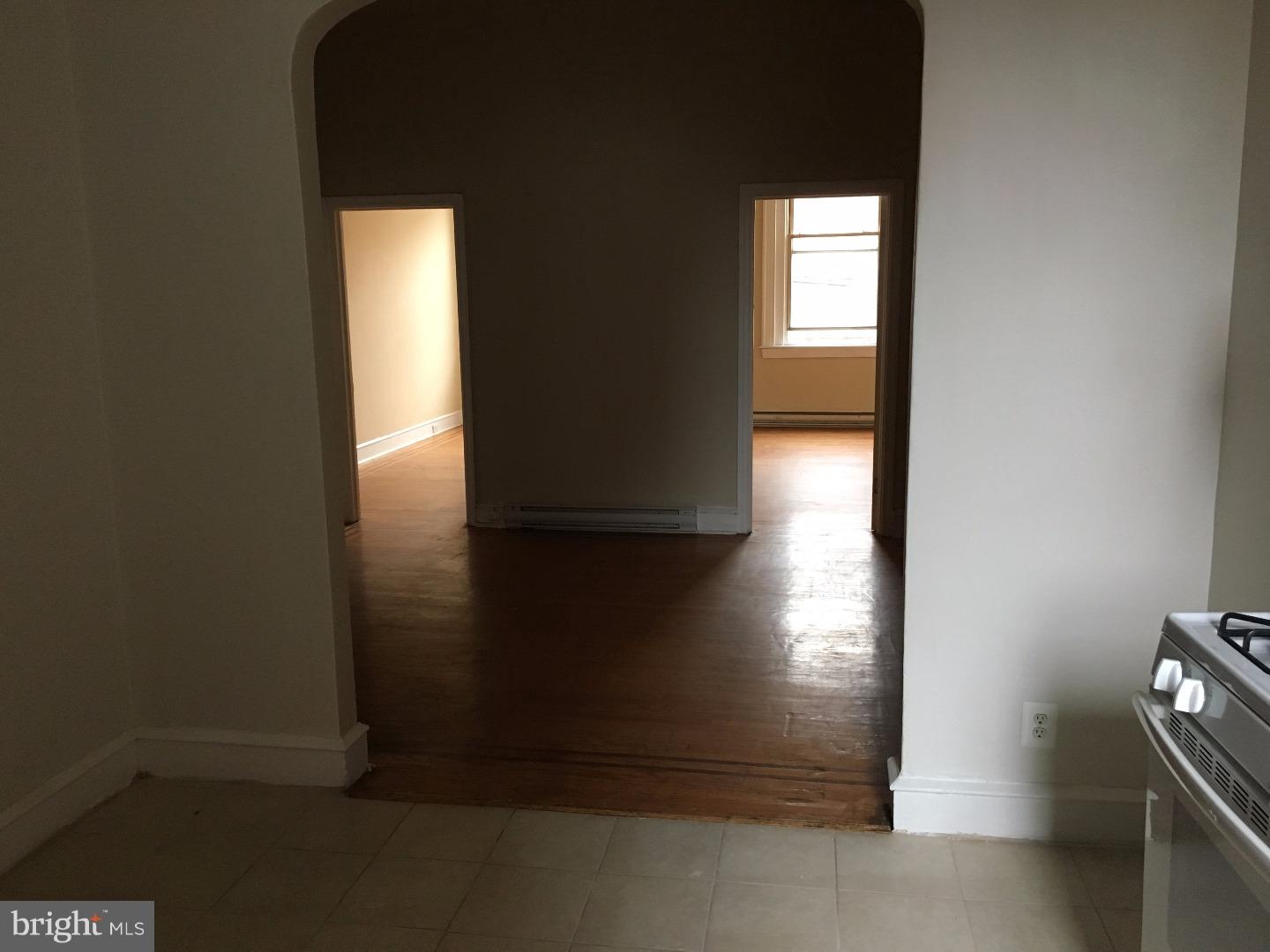 QUEEN VILLAGE - Residential Income