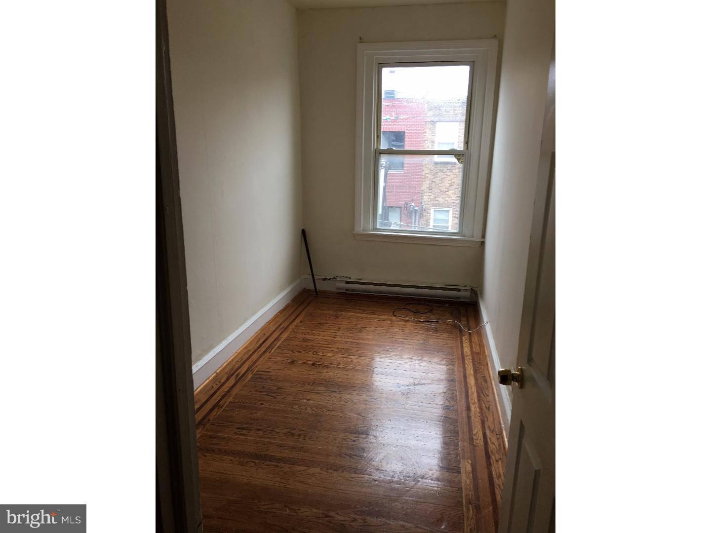 QUEEN VILLAGE - Residential Income