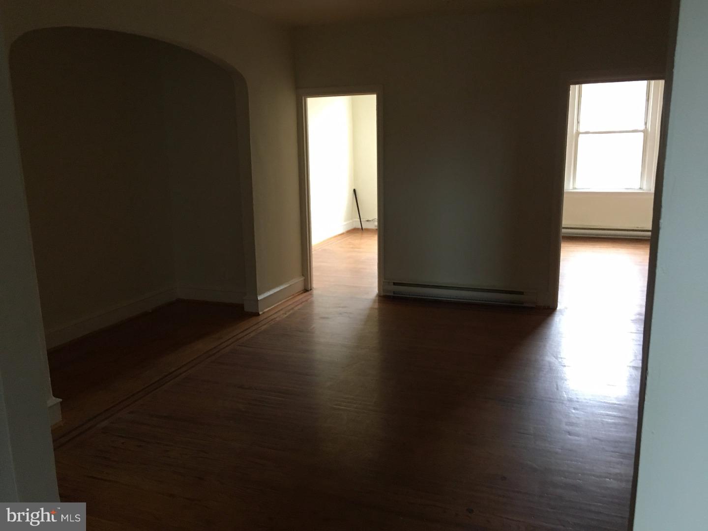 QUEEN VILLAGE - Residential Income