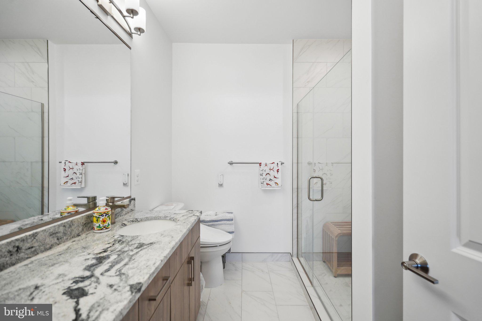 BOULEVARD VI TOWNS - Residential Lease