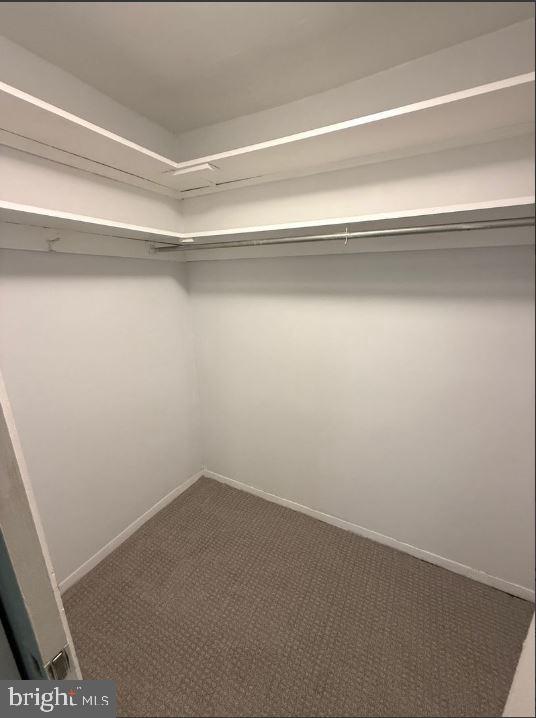 LOGAN SQUARE - Residential Lease