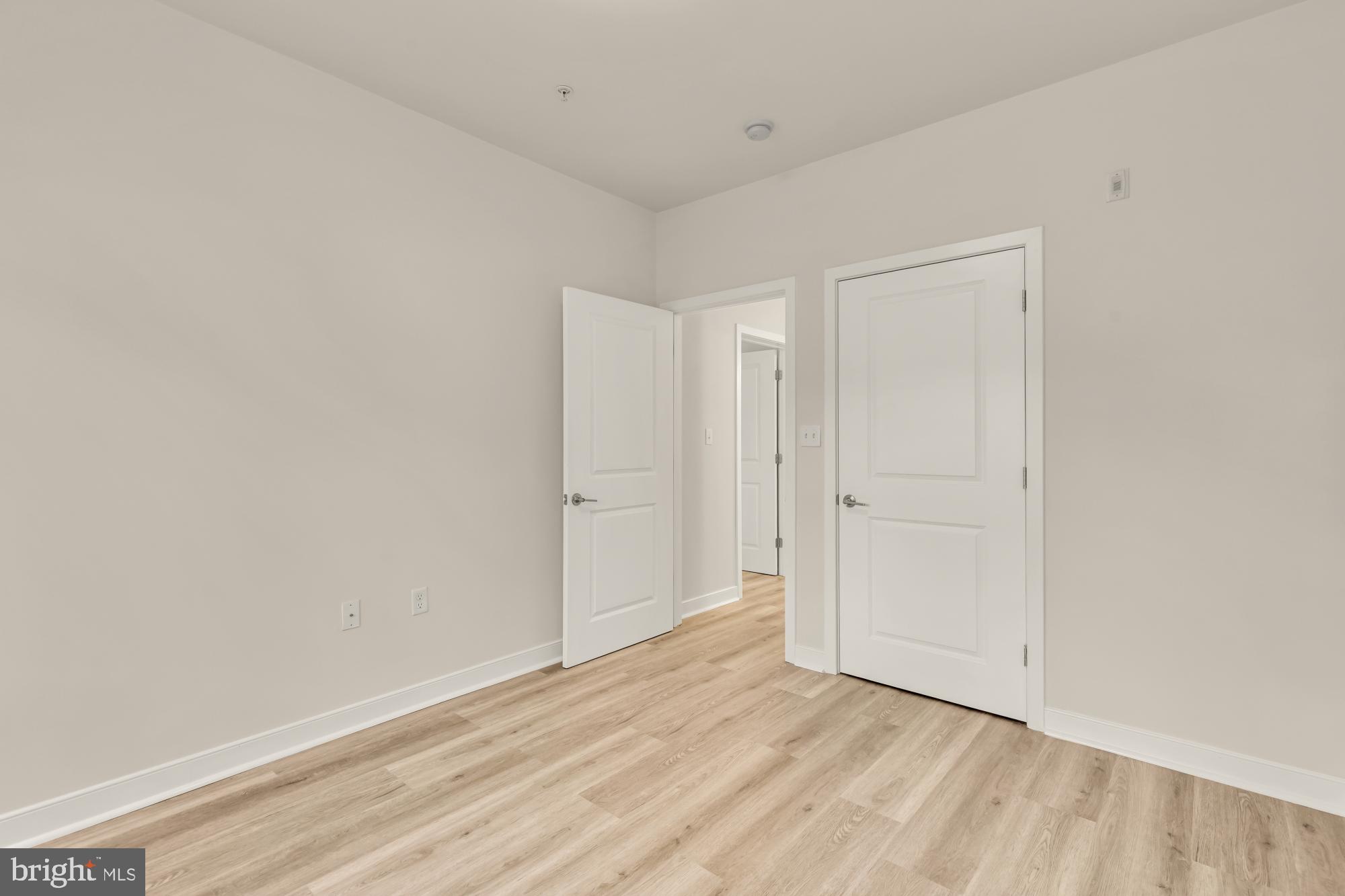 SILVER SPRING - Residential