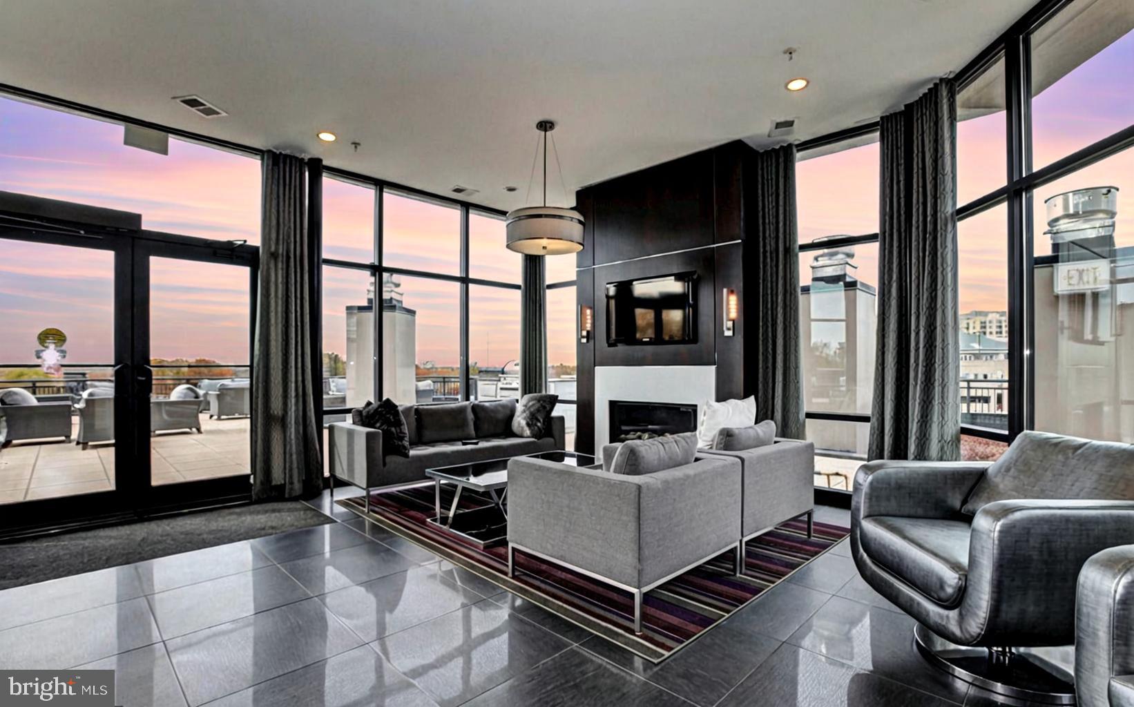 SILVER SPRING - Residential