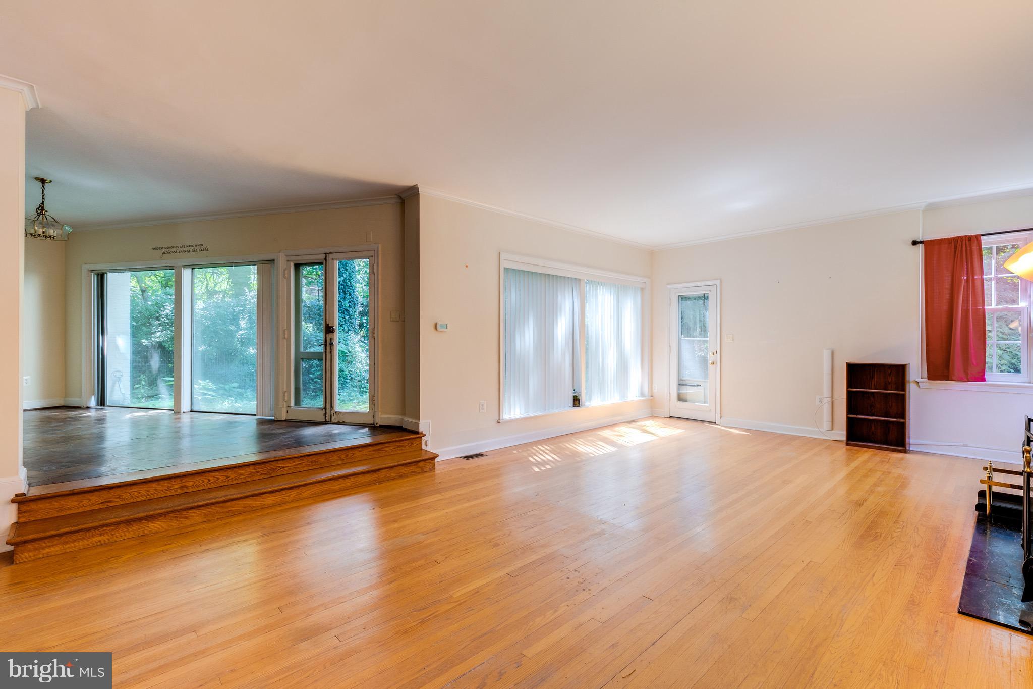 SLEEPY HOLLOW - Residential Lease