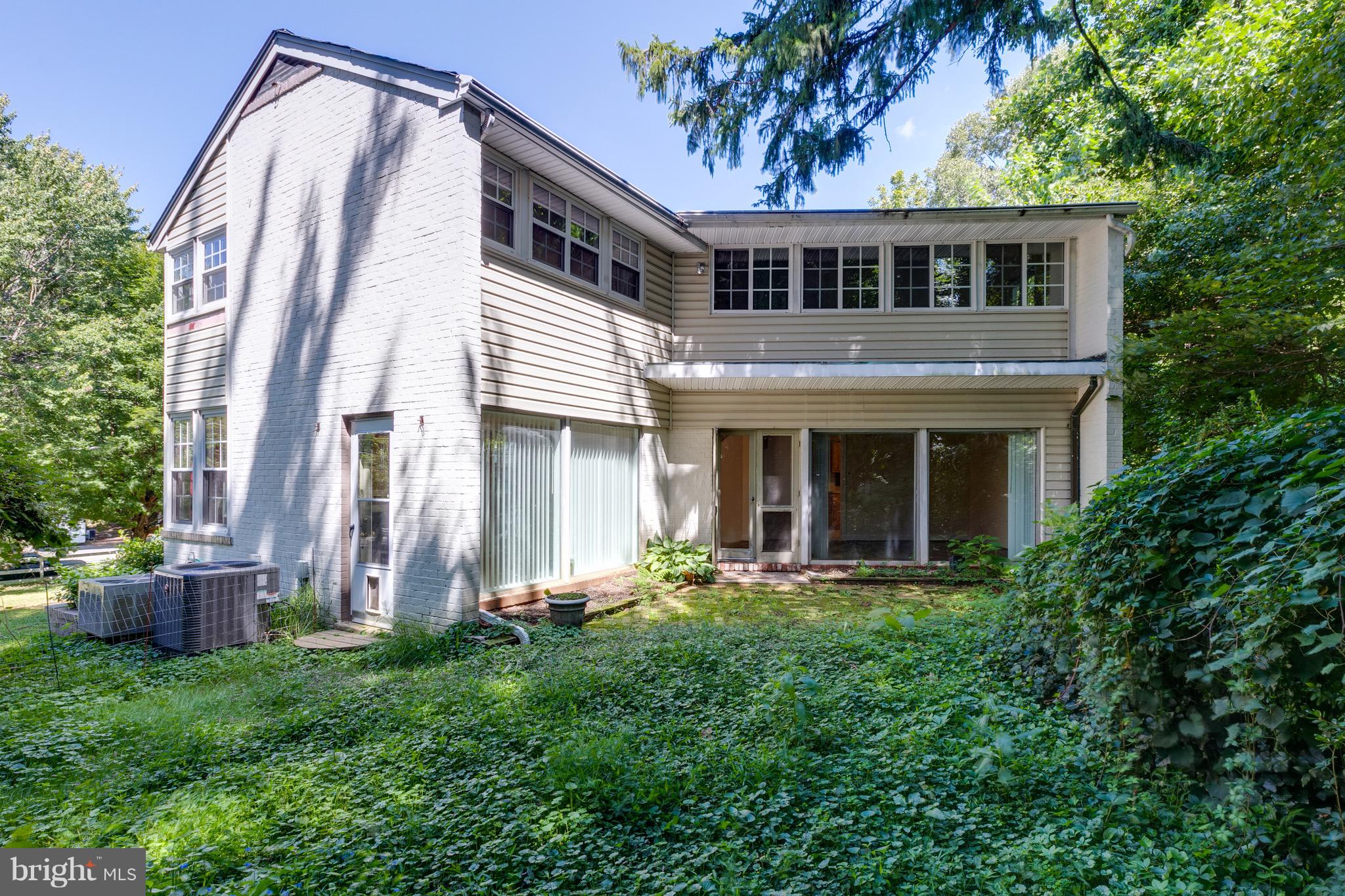 SLEEPY HOLLOW - Residential Lease