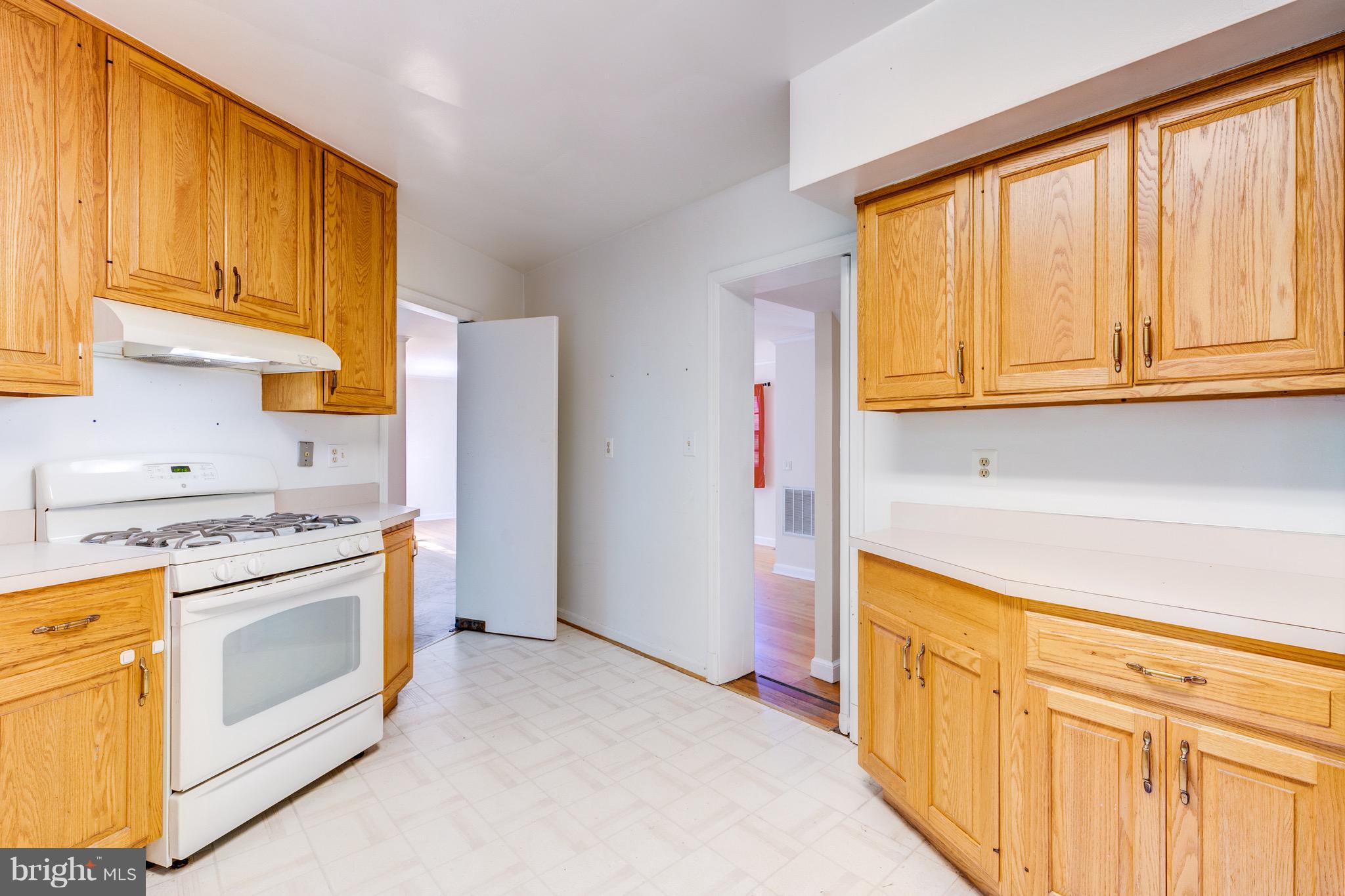 SLEEPY HOLLOW - Residential Lease